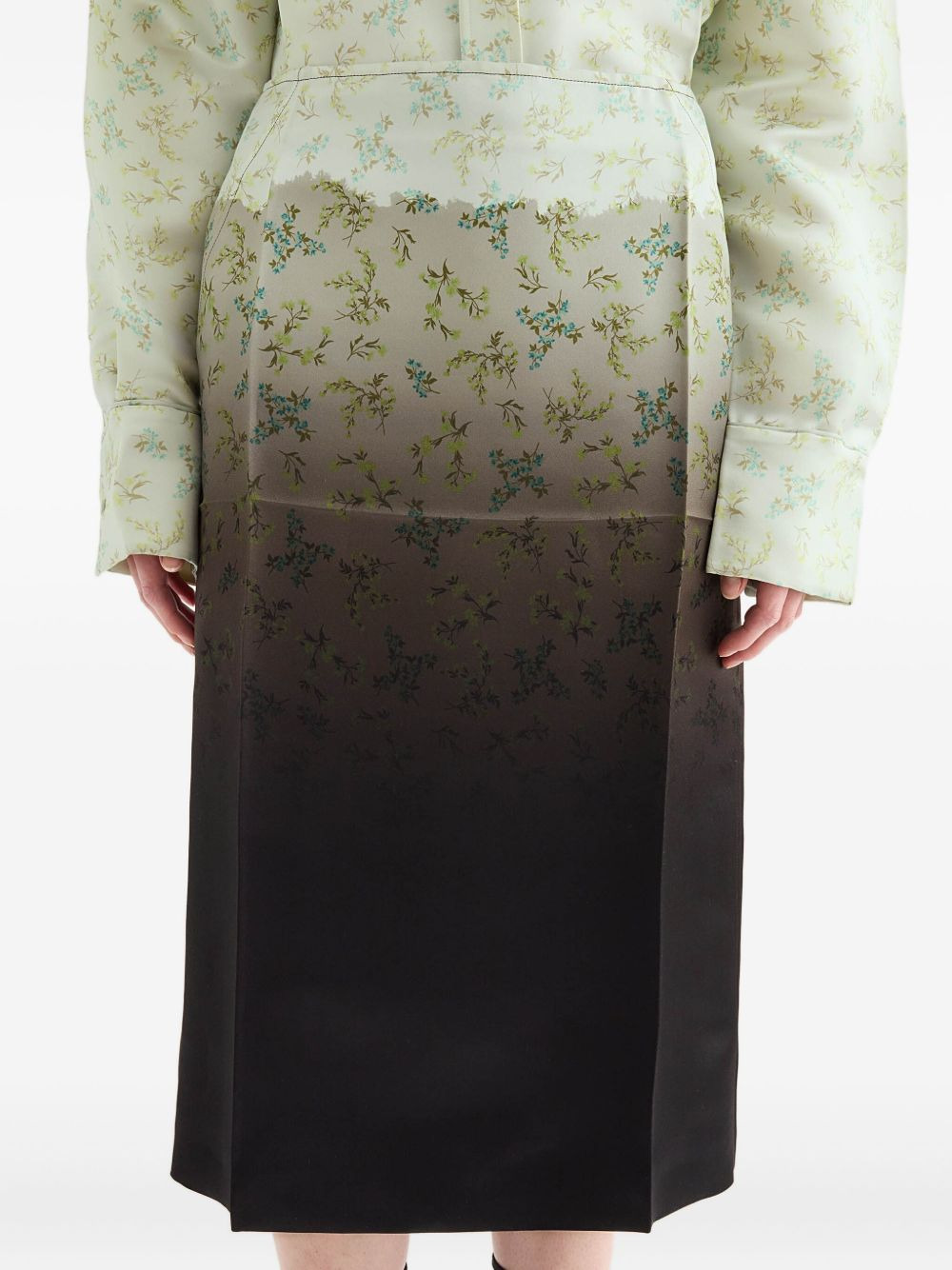 gradient floral-printed midi skirt - 4