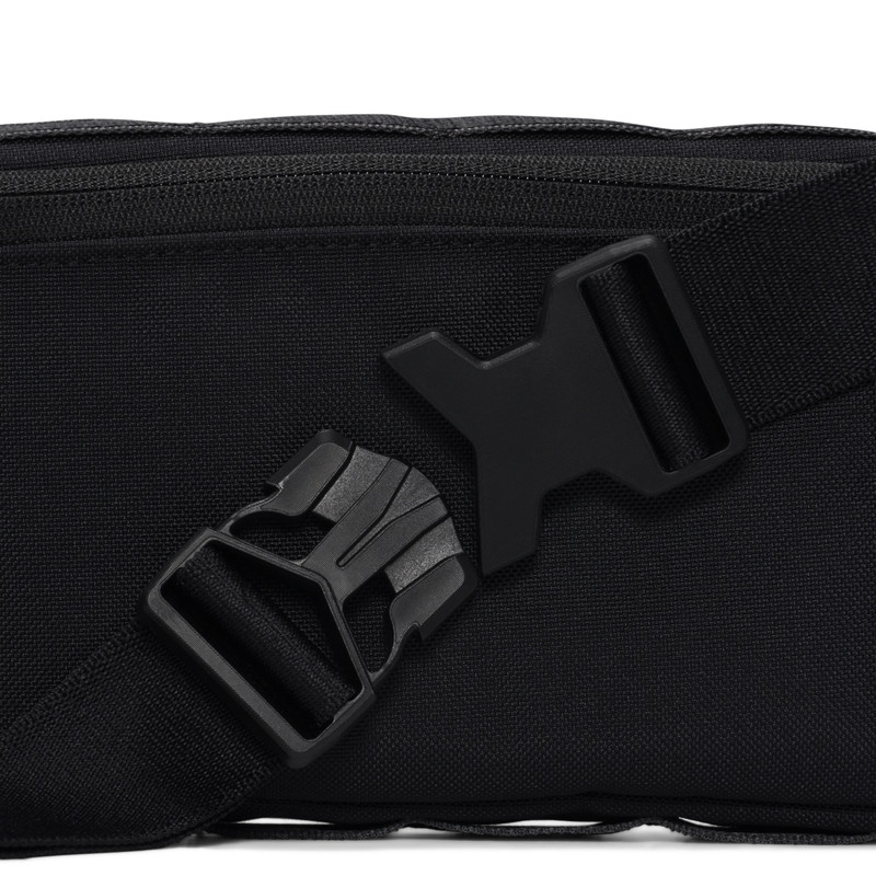 Nike Unisex Utility Speed Fanny Pack (2L) 9