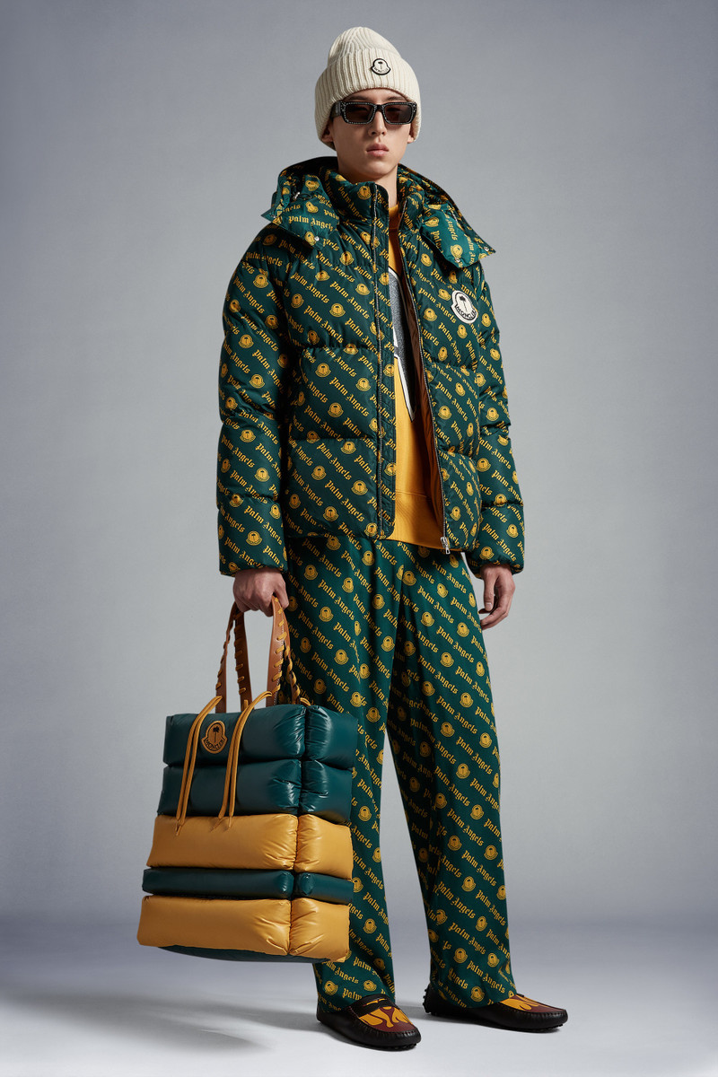 Moncler Thompson Short Down Jacket outlook