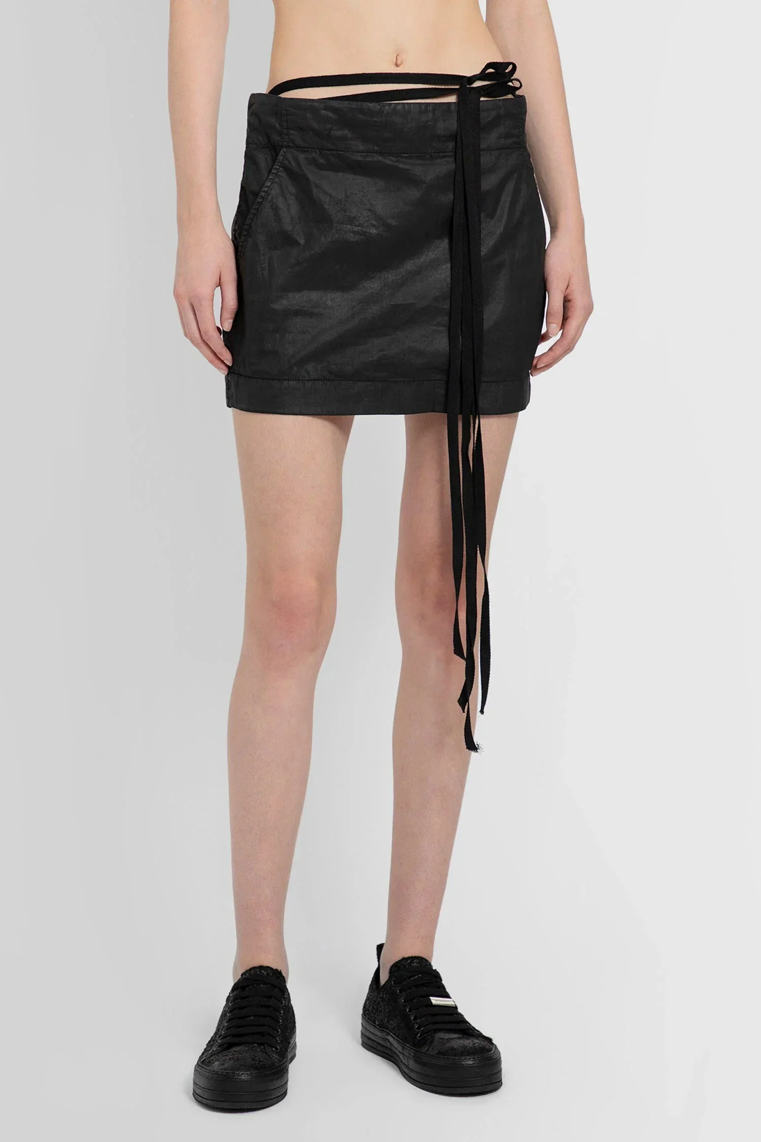 Magdalena-Slouchy-Waist-Mini-Skirt - 1