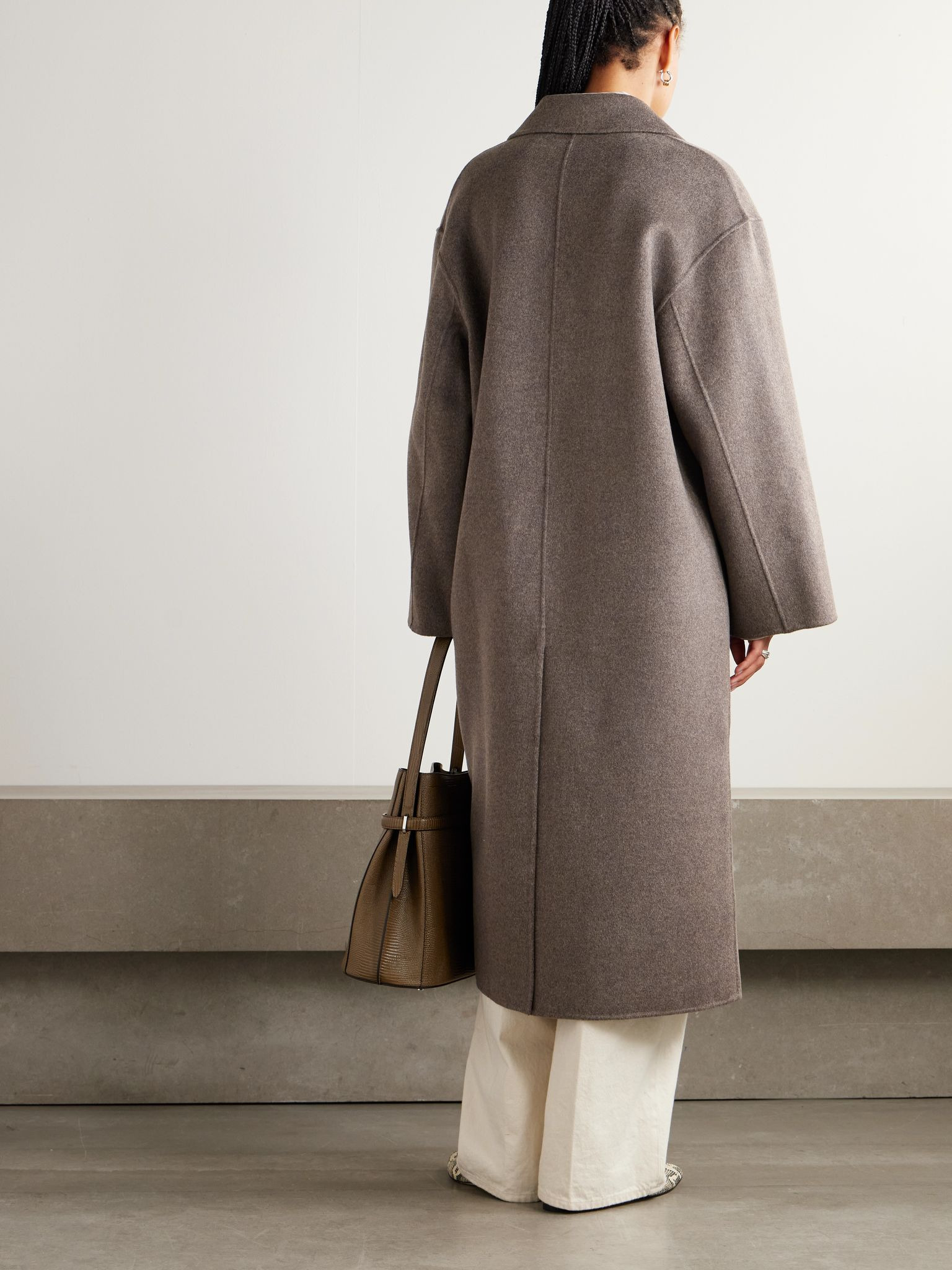 Borneo oversized double-breasted wool and cashmere-blend coat Taupe - 4
