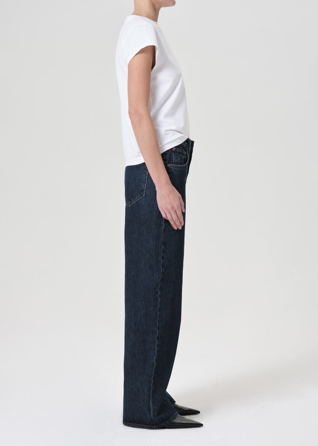LOW CURVE JEAN IN PENDULUM - 4