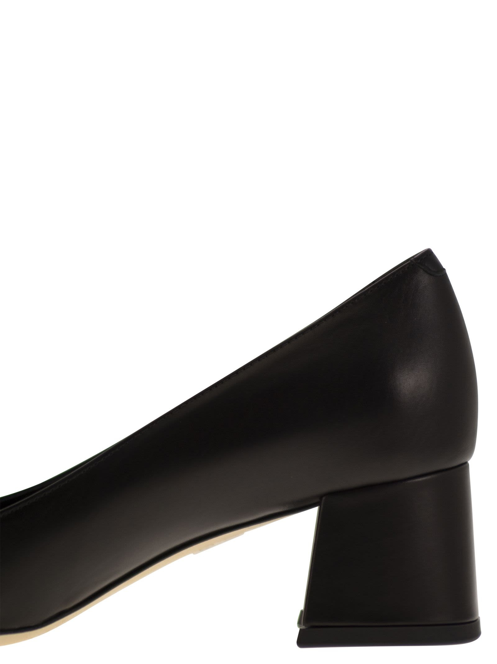 Tod's Women Leather Pumps With Chain - 7