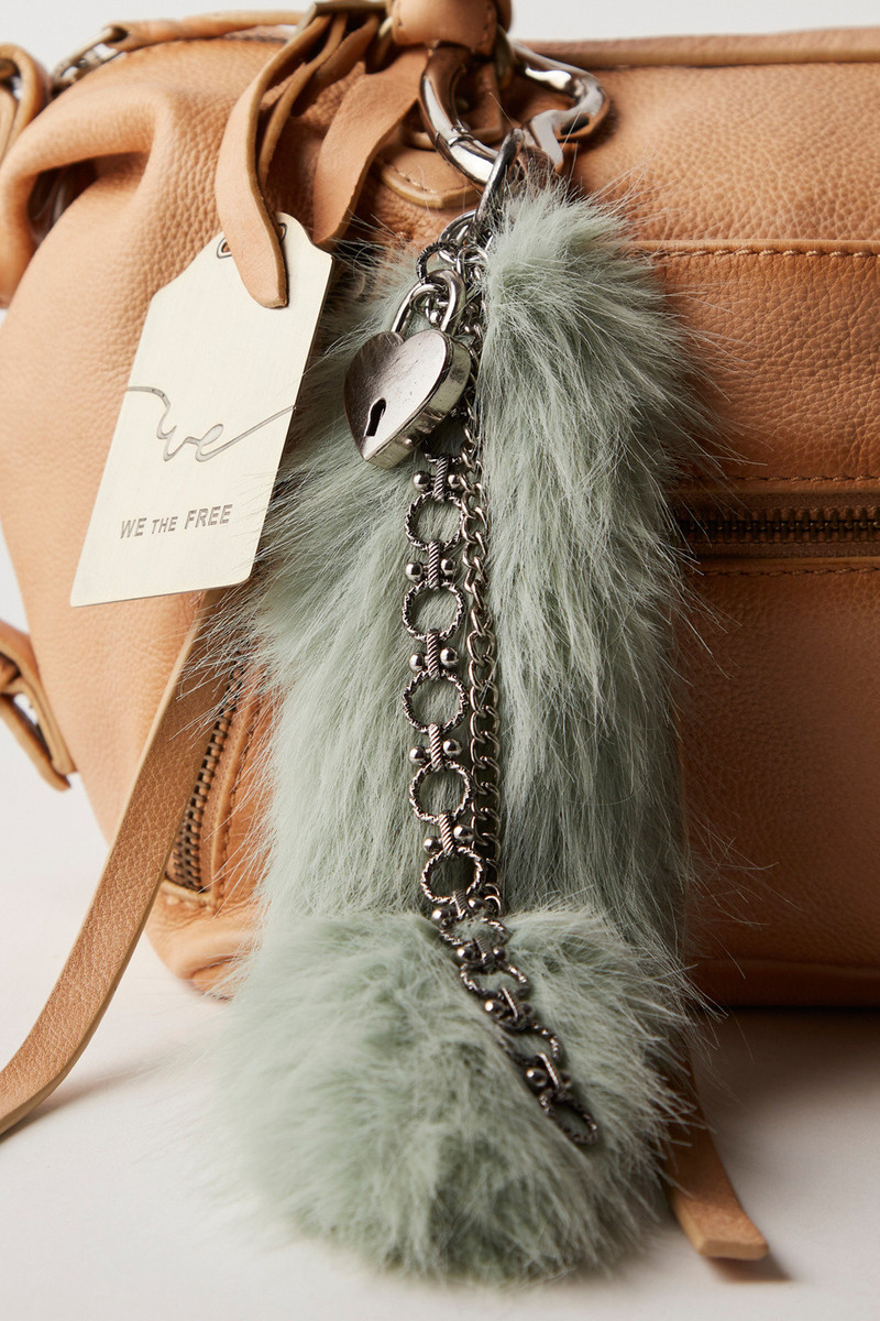Fluffy Tail Bag Charm 1