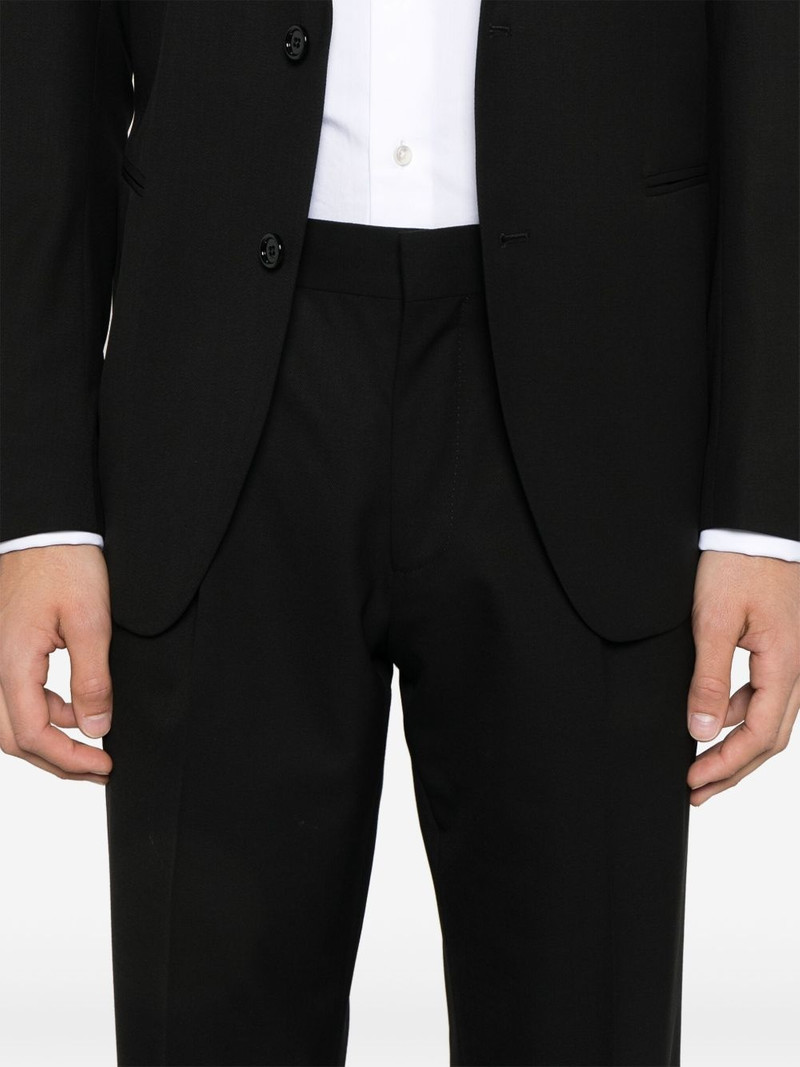 single-breasted suit 5