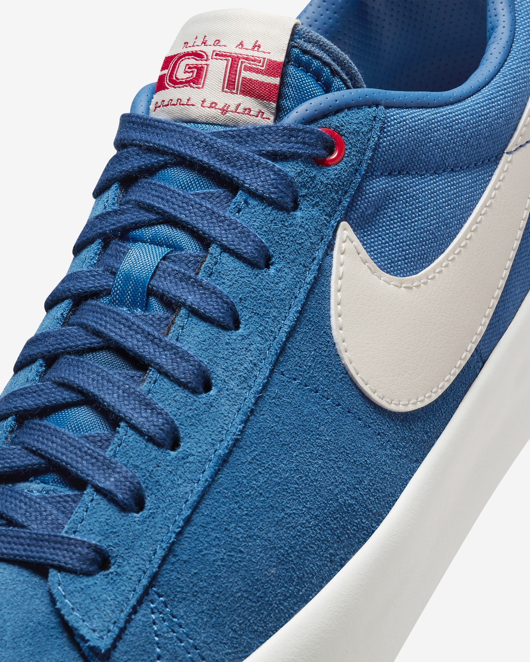 Nike SB Zoom Blazer Low Pro GT Skate Shoes - 7