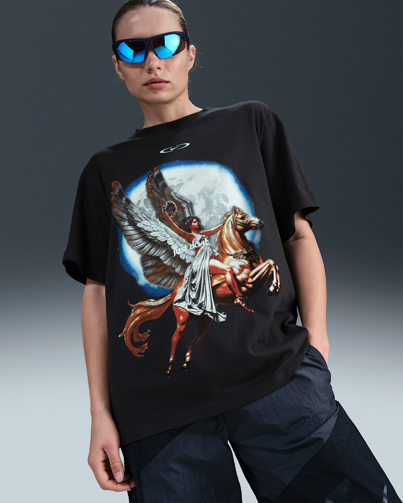 Nike Sportswear Essential Women's T-Shirt - 1