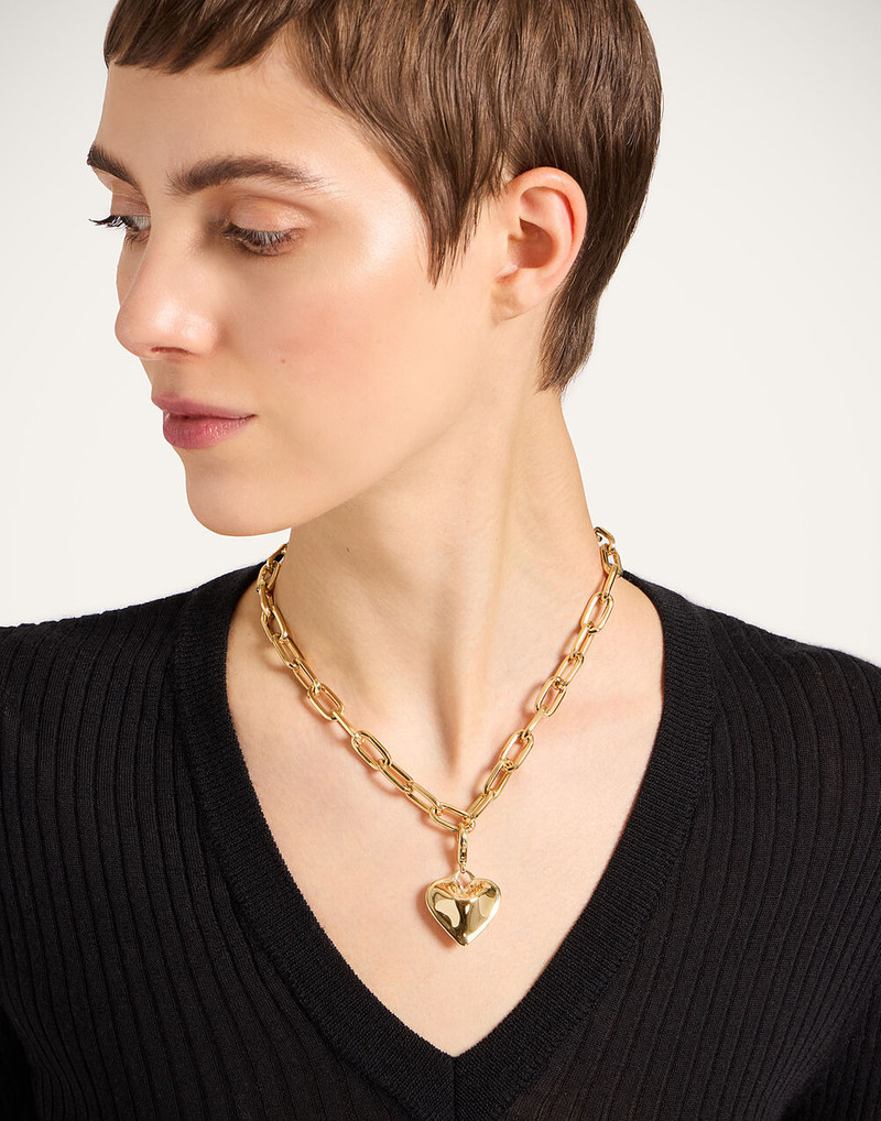 La DoubleJ Love Charm outlook