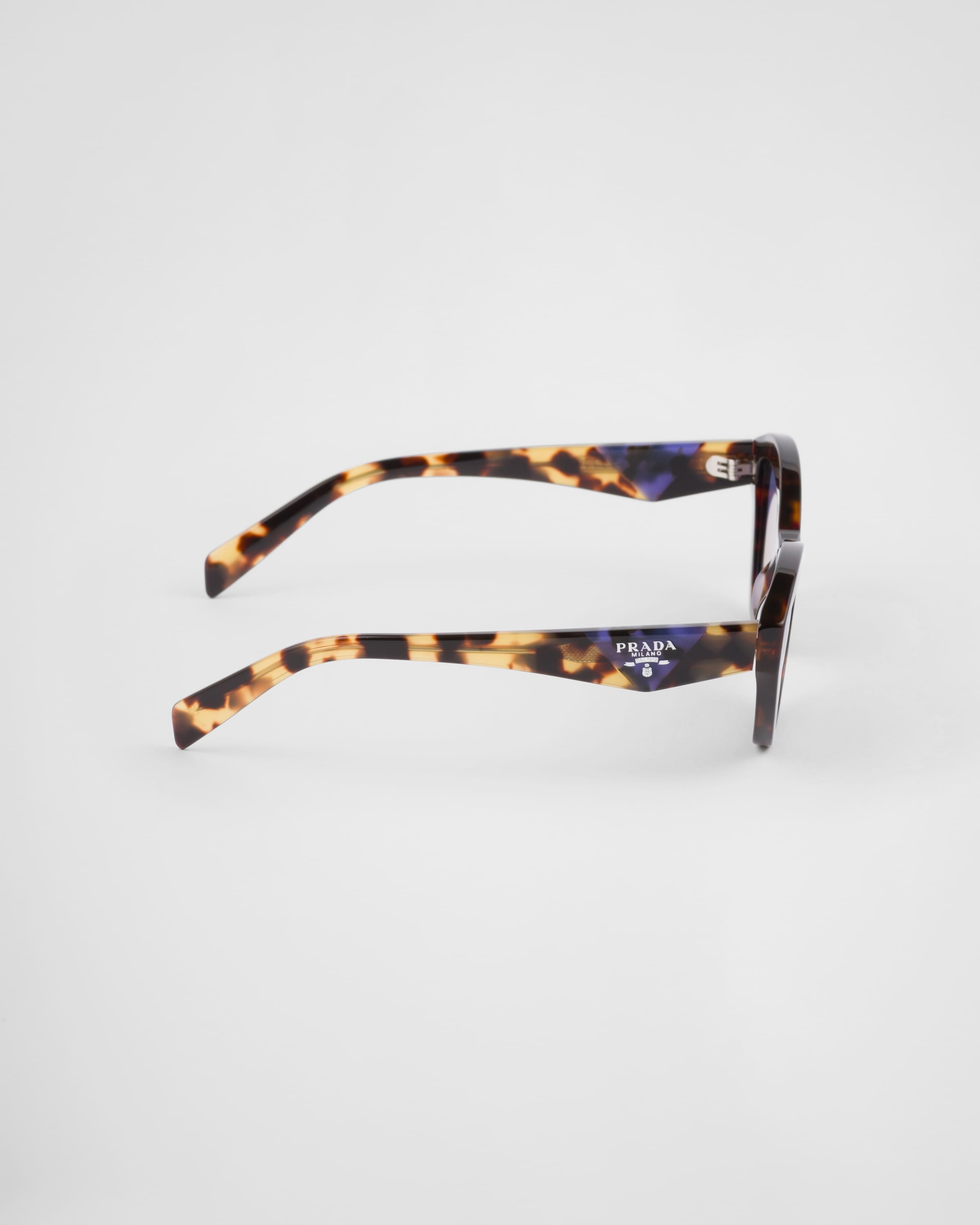 Sunglasses with Prada logo - 4