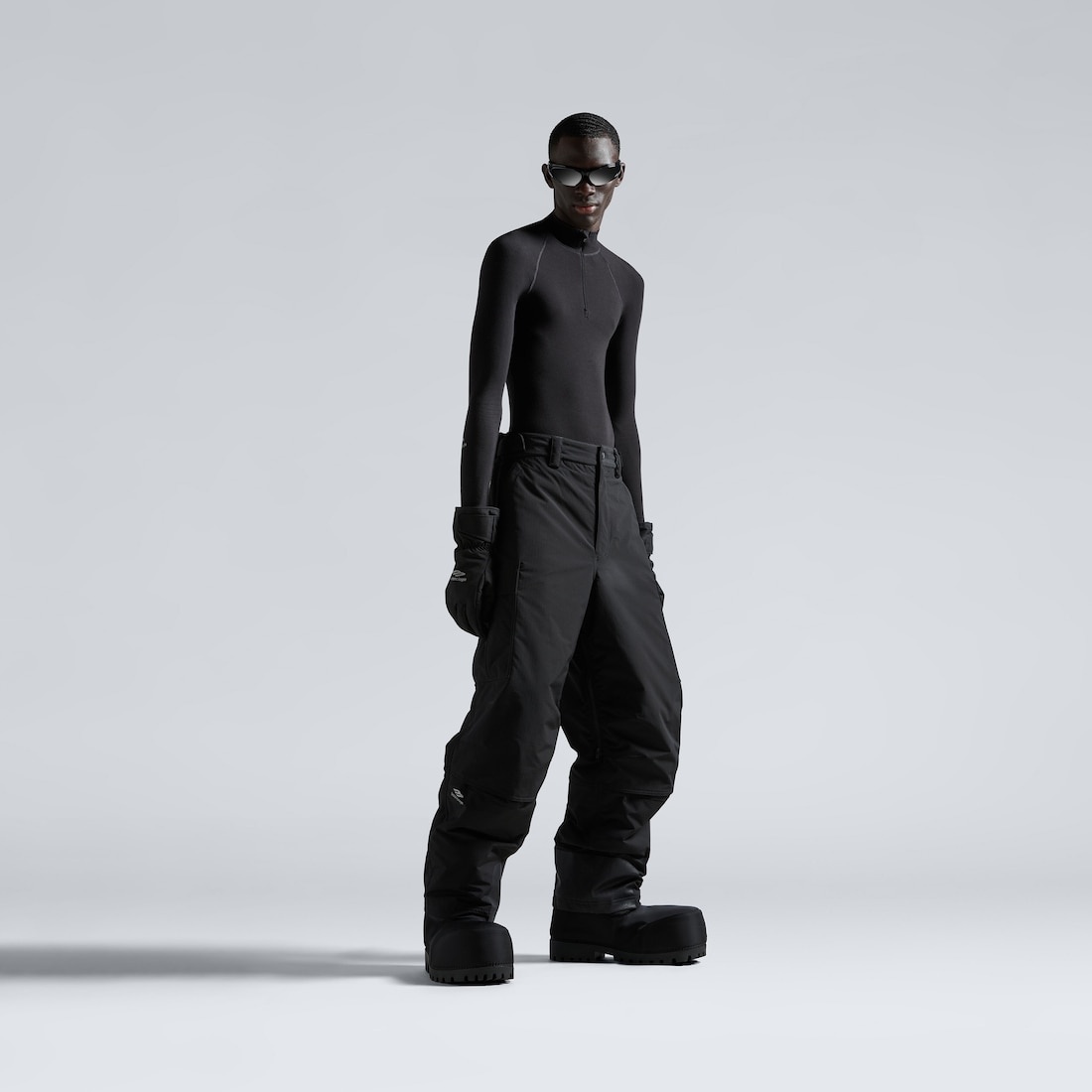 Men's 3b Sports Icon Ski Cargo Pants in Black - 2