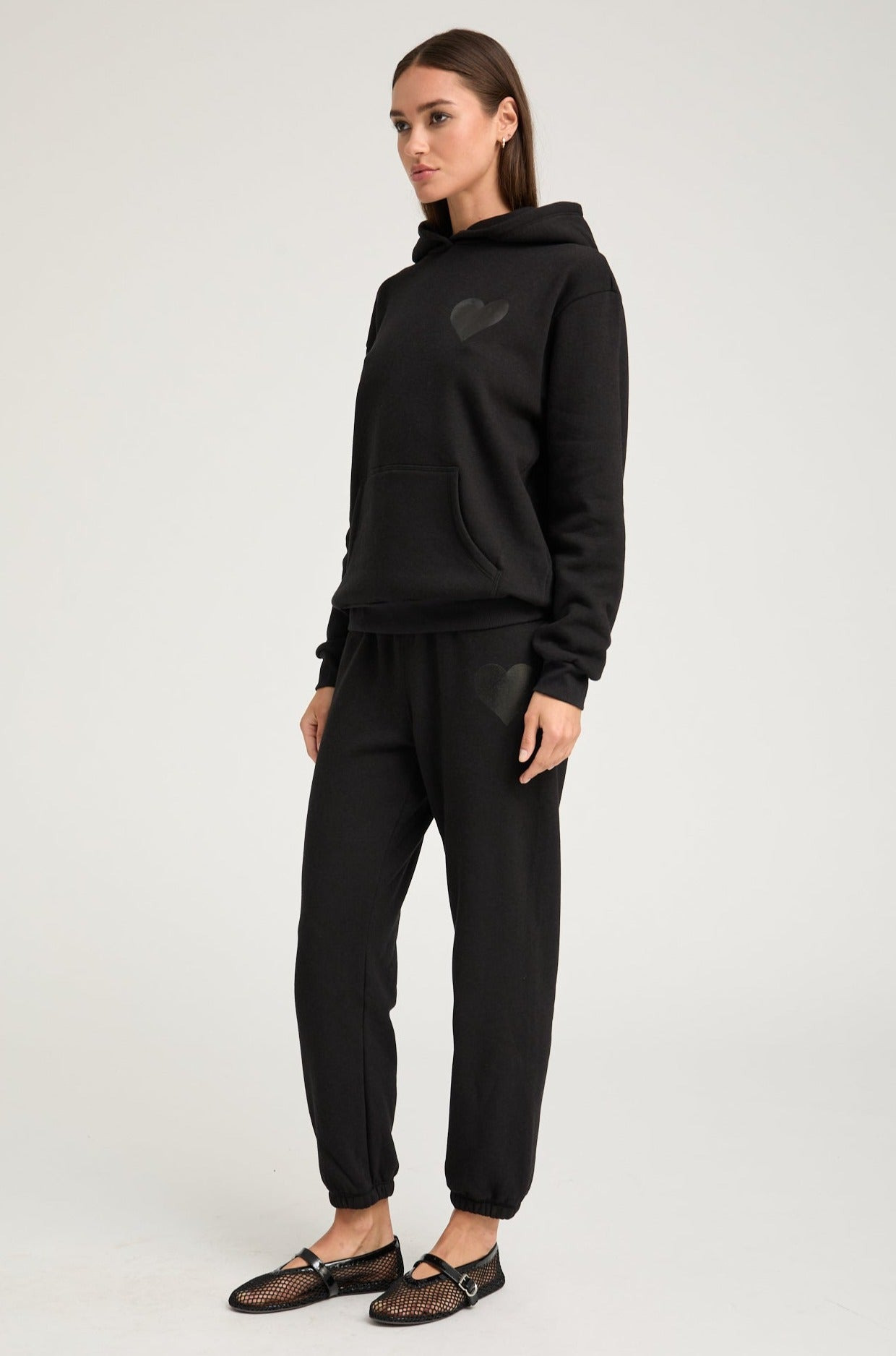 BLACK GLOSSY HEART SWEATPANTS - 2