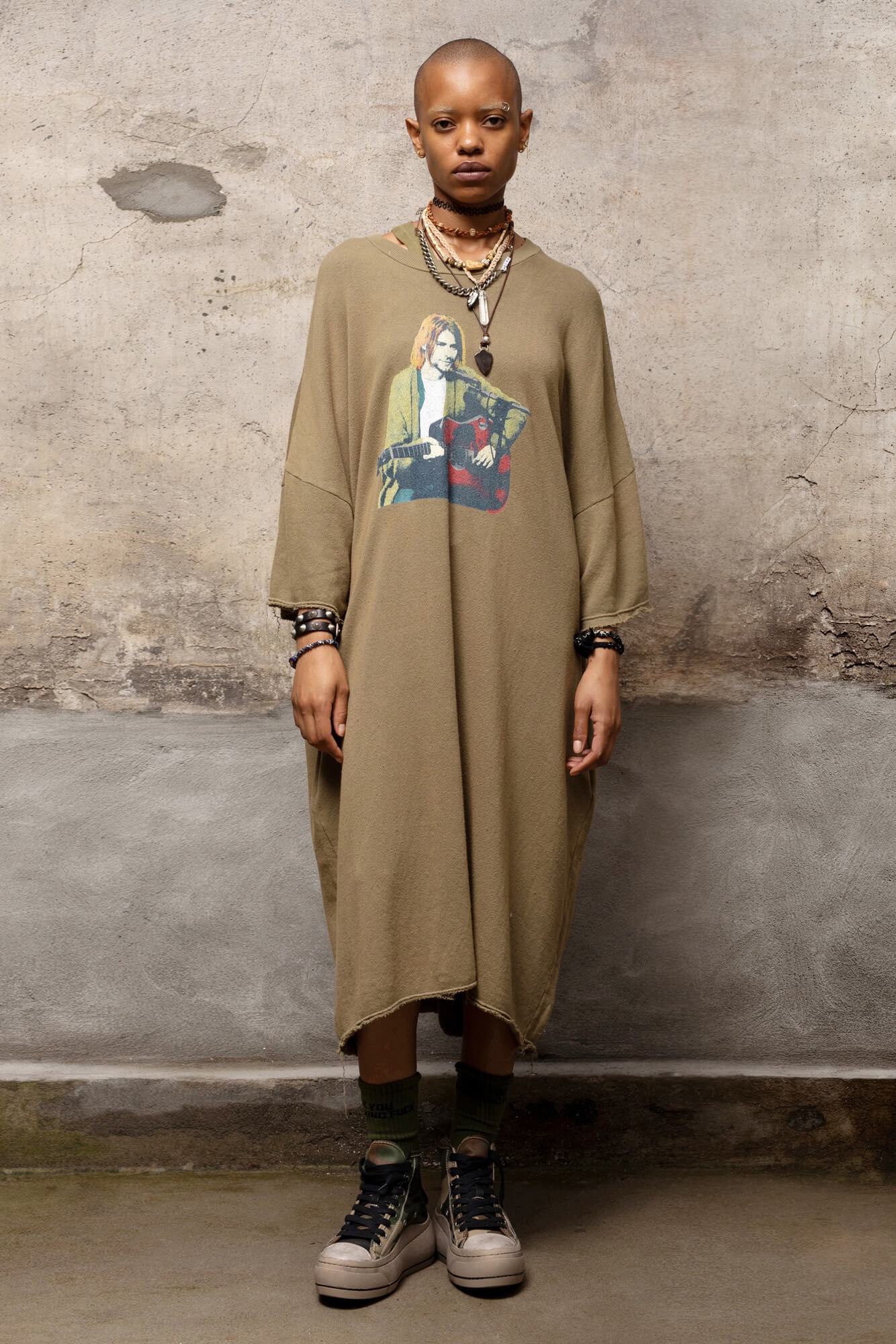 ELONGATED TSHIRT DRESS - KURT CONCERT PRINT - 1