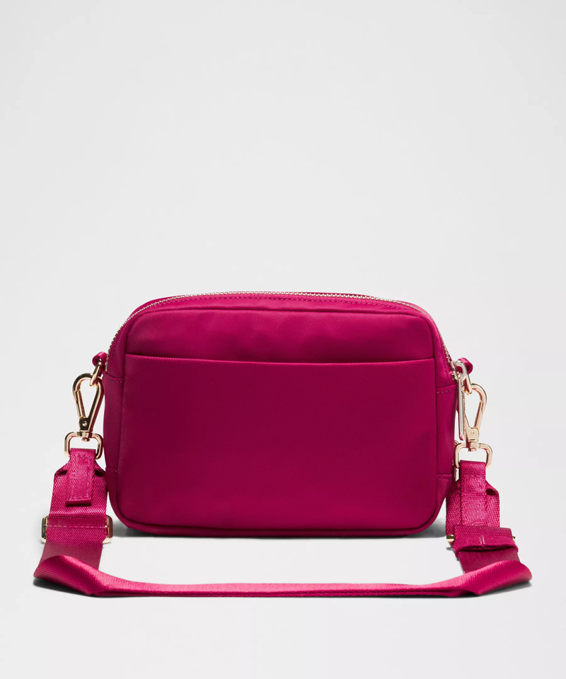 Everywhere Crossbody Bag 2L *Metal Hardware 3