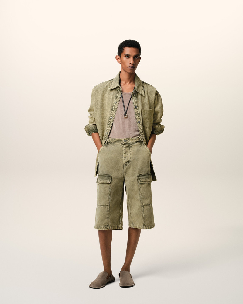 AMI Paris GREEN COTTON WIDE FIT CARGO BERMUDA SHORT outlook