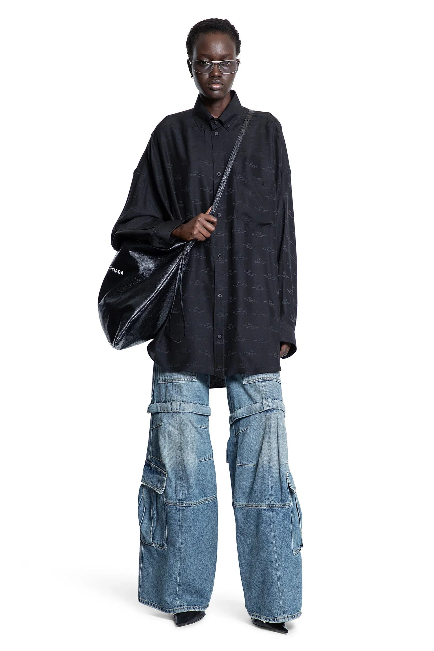 All-Over-Logo-Cocoon-Shirt - 4