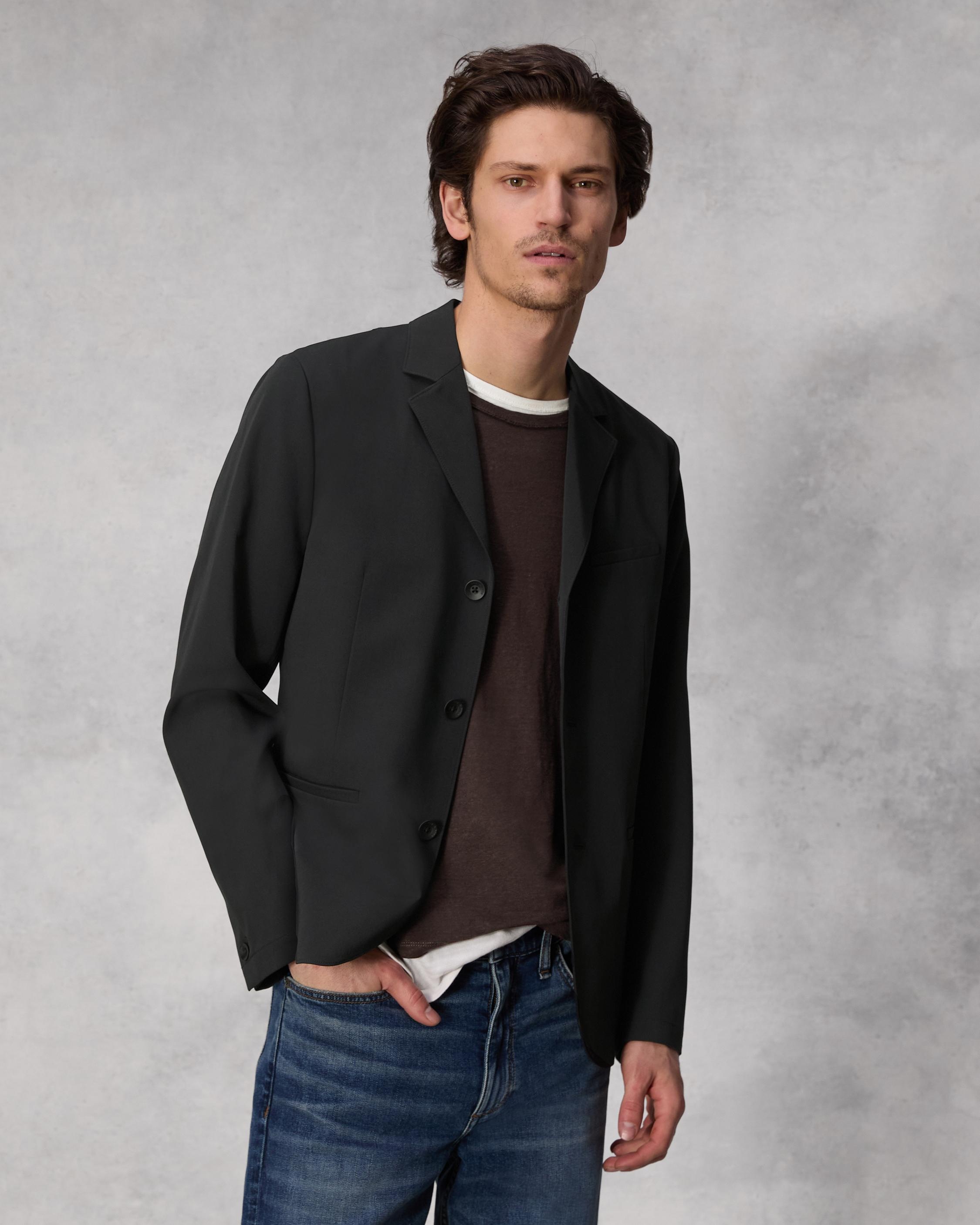 Achilles Blazer
Tailored Fit - 2