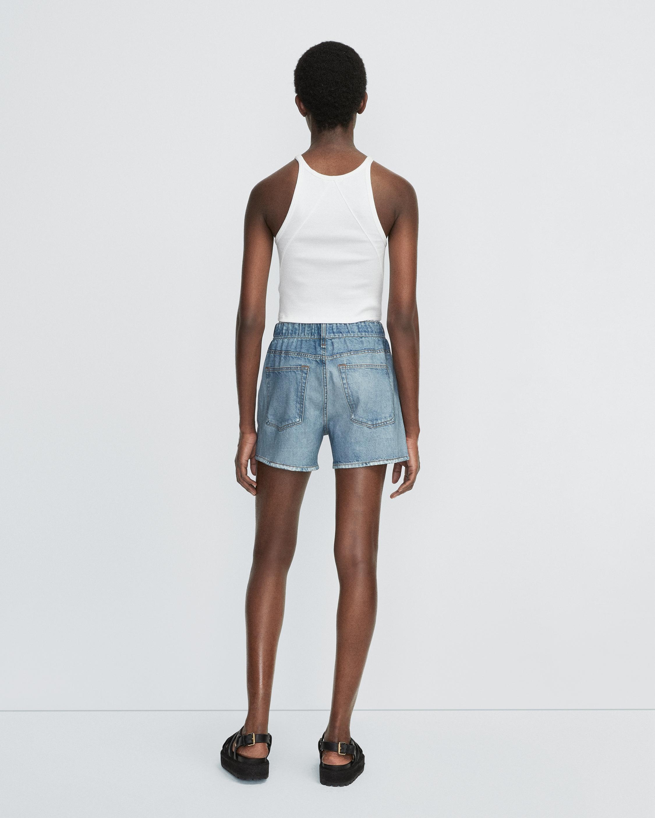 Miramar 4" Walking Short
Trompe L'oeil Cotton Short - 4