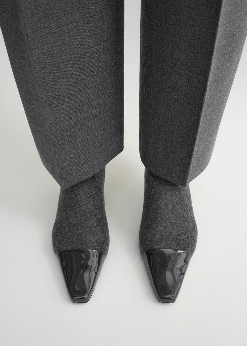 TOTEME Bi-material pumps dark grey melange outlook