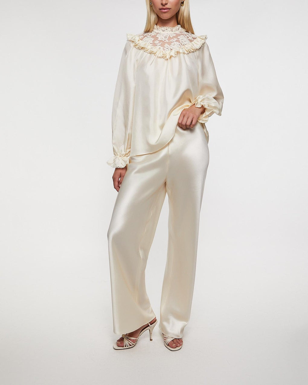 Blouse Lace Billow Cream - 3