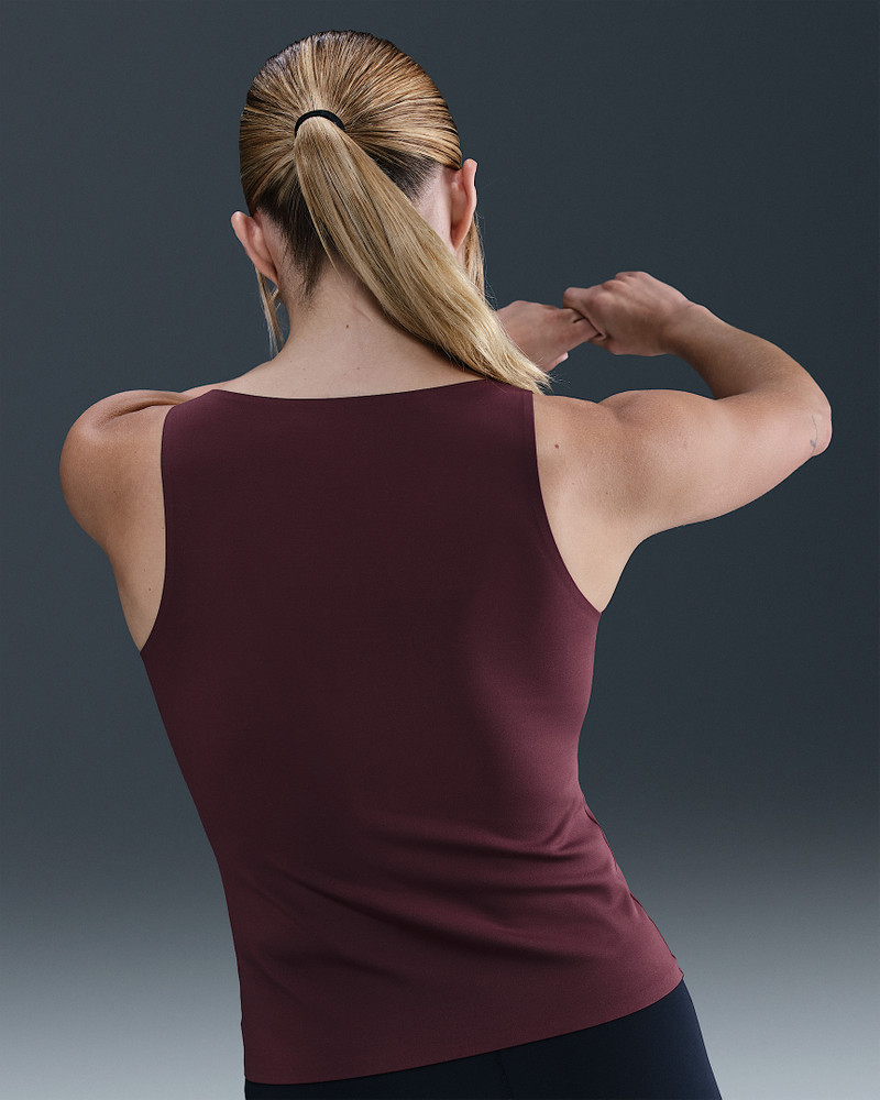 Nike Nike Form Women's Tank Top outlook