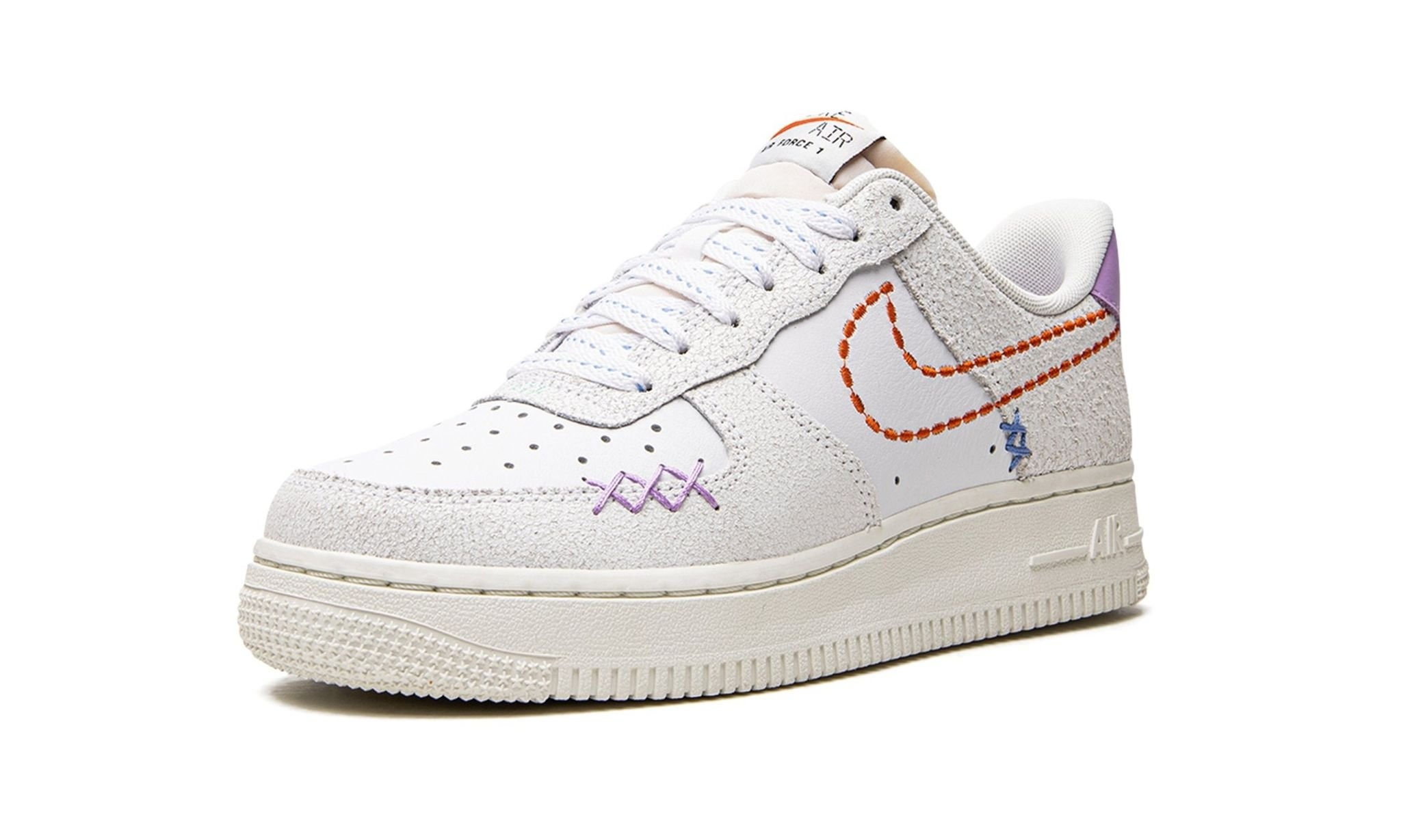 WMNS Air Force 1 '07 SE "Nike 101" - 4