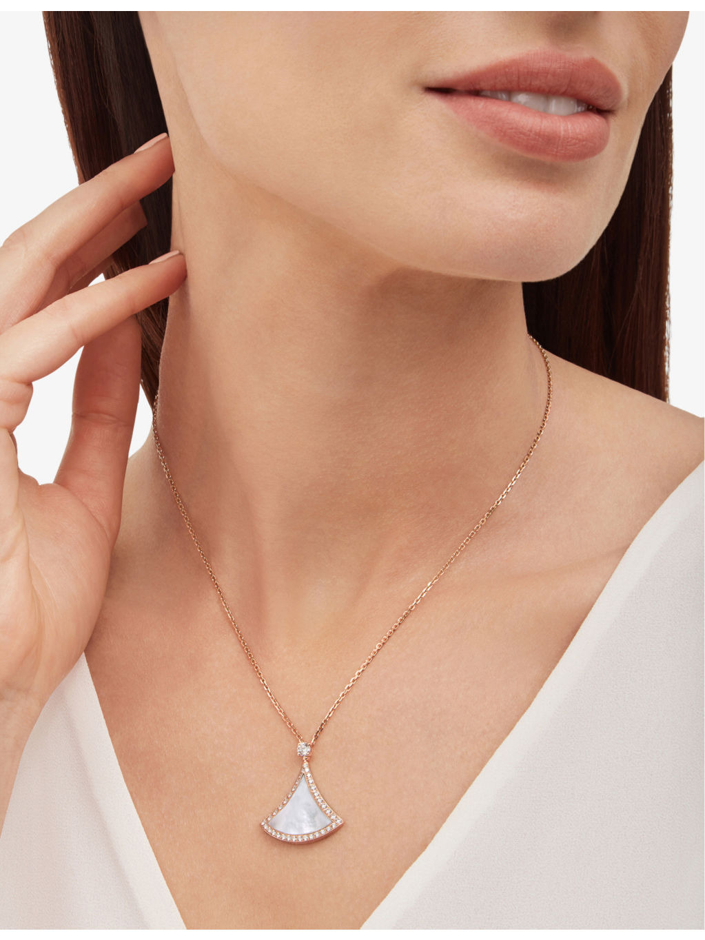 Divas' Dream 18ct rose-gold, mother-of-pearl and 0.5ct round brilliant-cut diamond necklace - 5