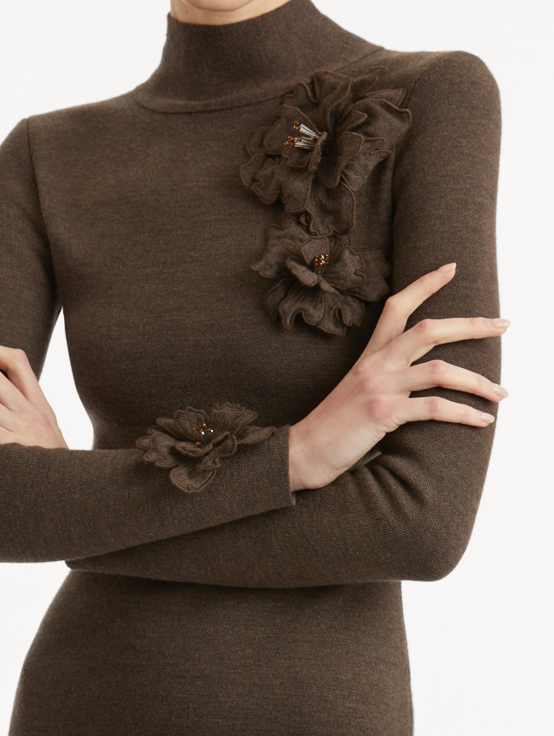 PEONY APPLIQUÉ KNIT DRESS - 5