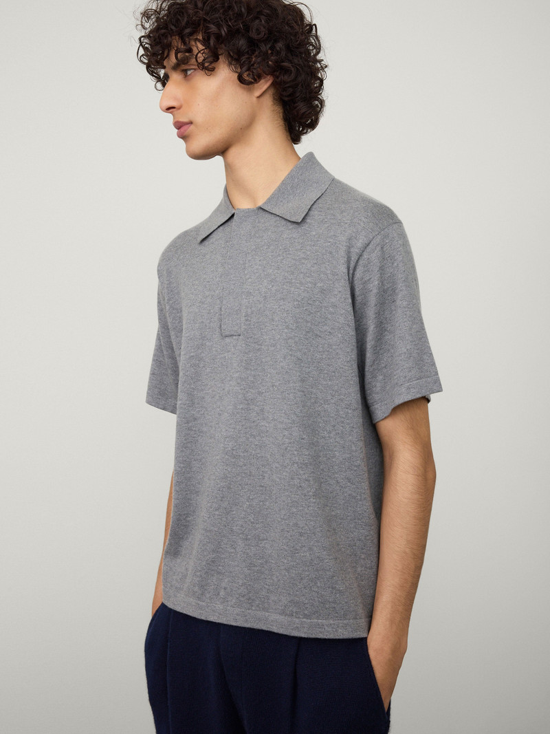 LISA YANG The Carl T-shirt outlook