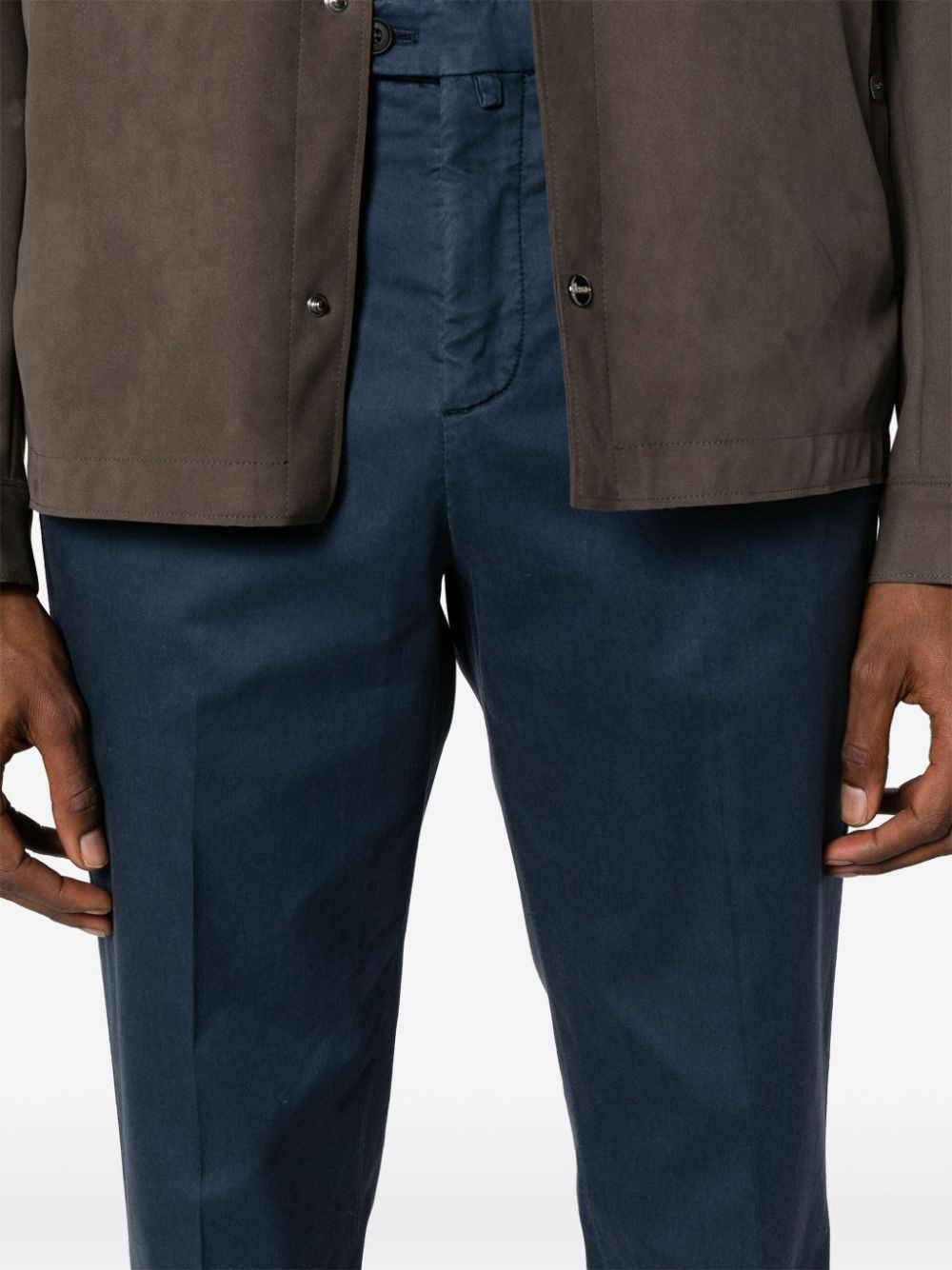 mid-rise tapered chinos - 5