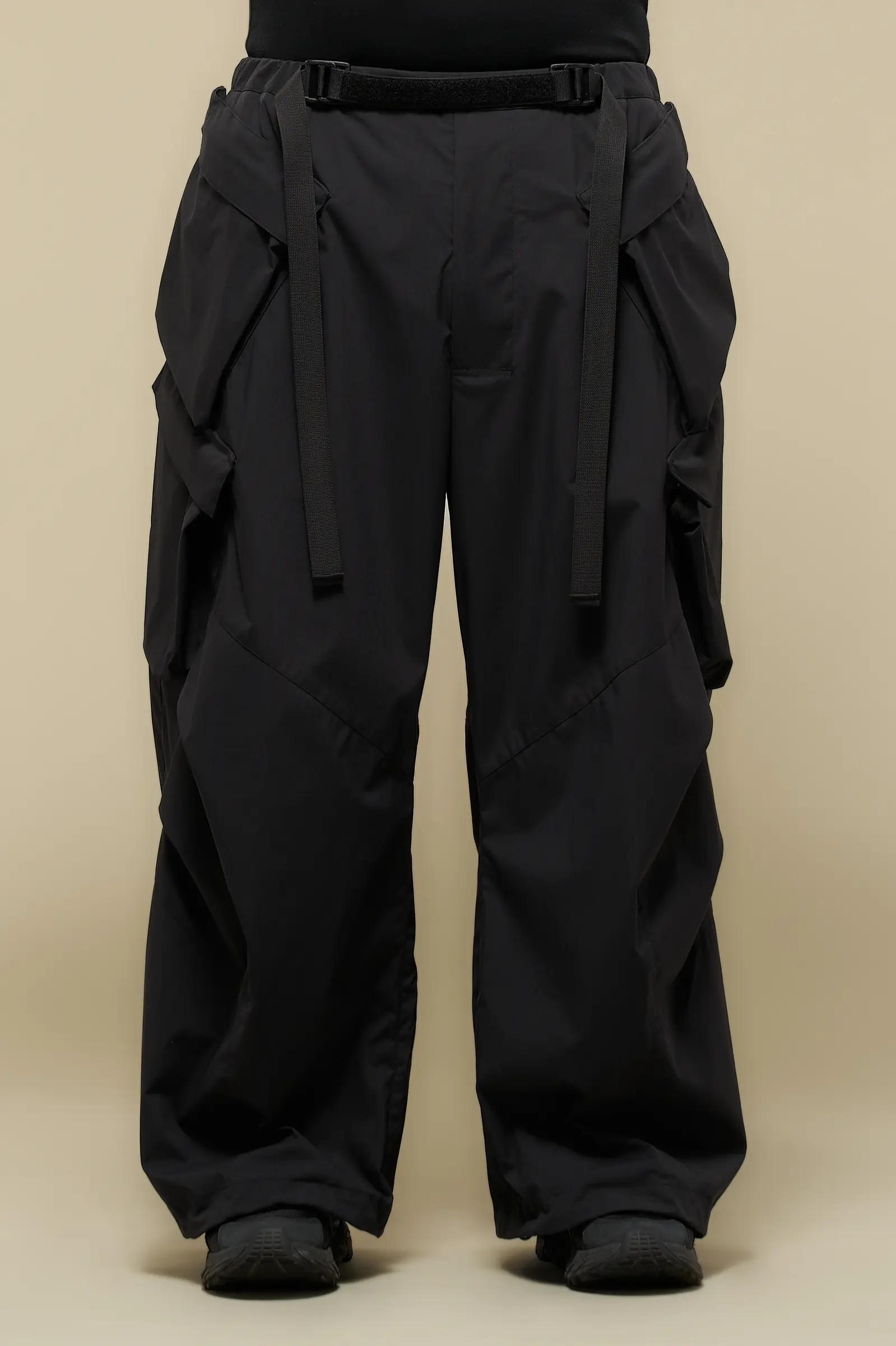 P56A-E Encapsulated Nylon Double Cargo Trouser Black - 16