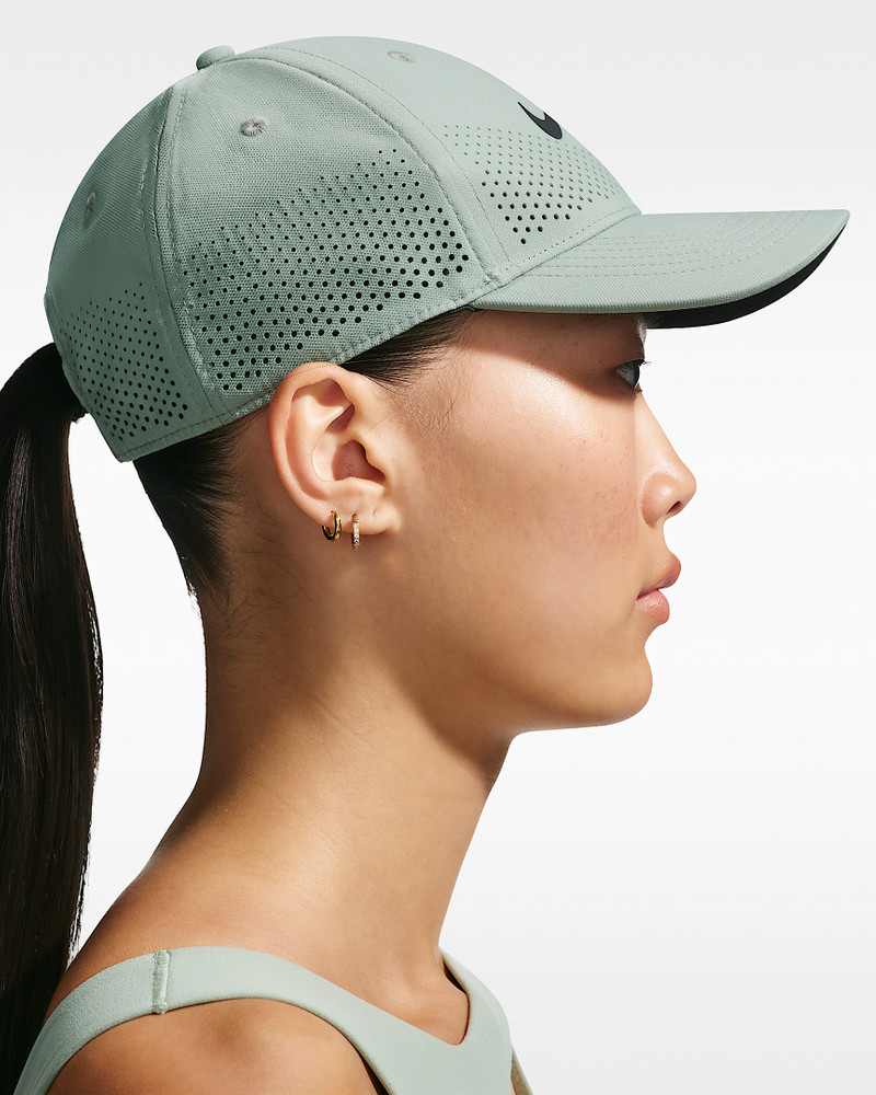 Nike Dri-FIT ADV Club Structured Swoosh Cap 4