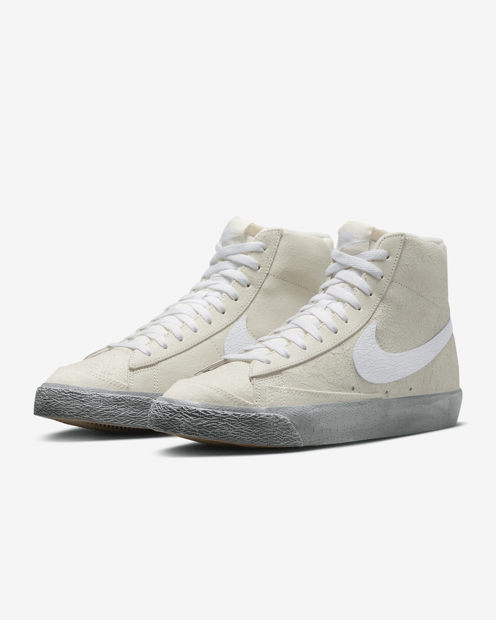 Nike Blazer Mid '77 SE Men's Shoes - 5