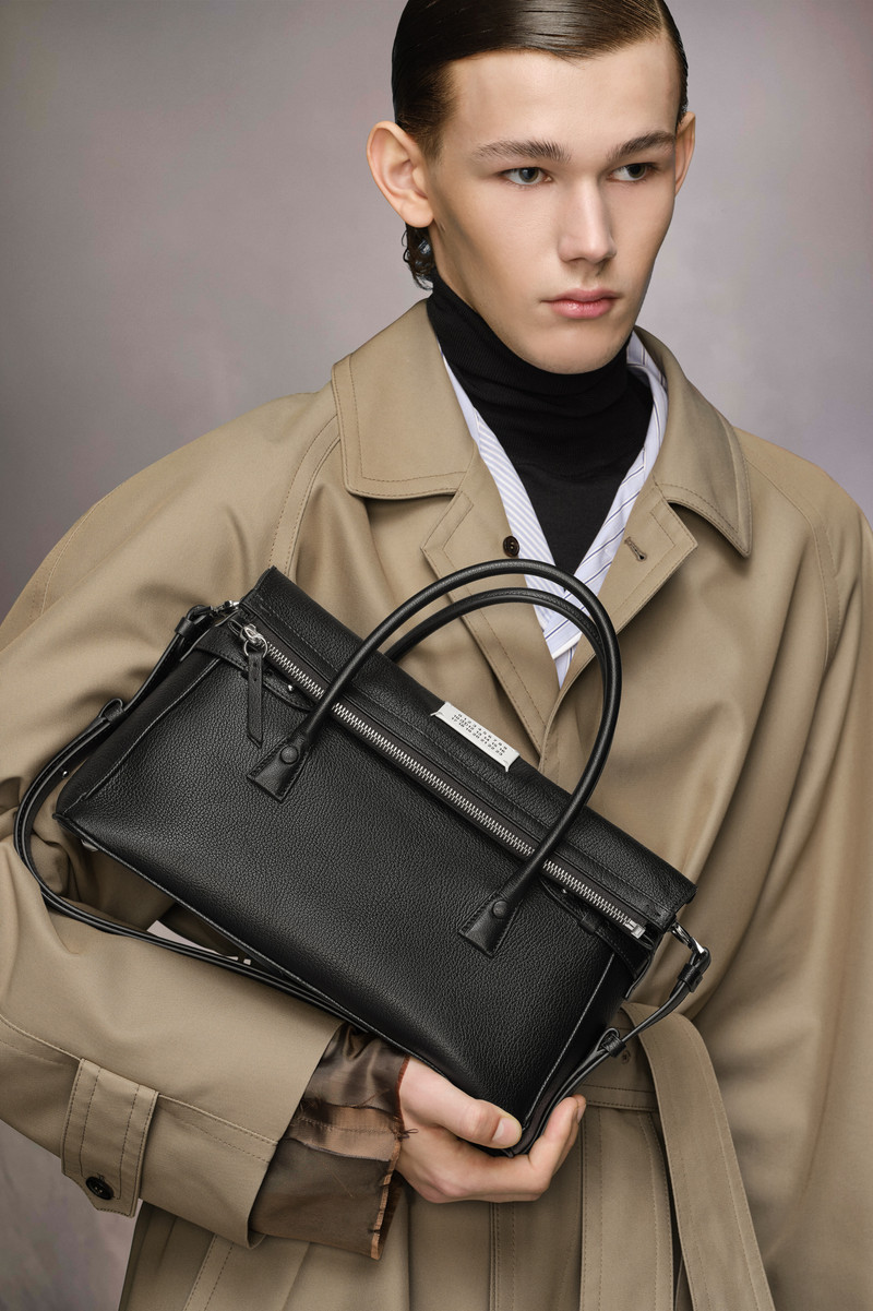 5AC Handbag East West 6