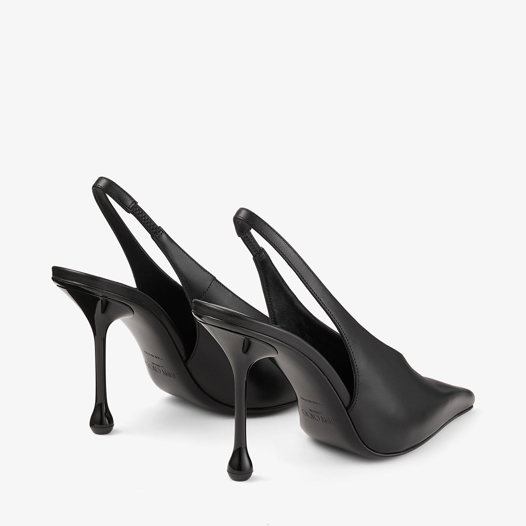 Isa 95
Black Leather Pumps - 5