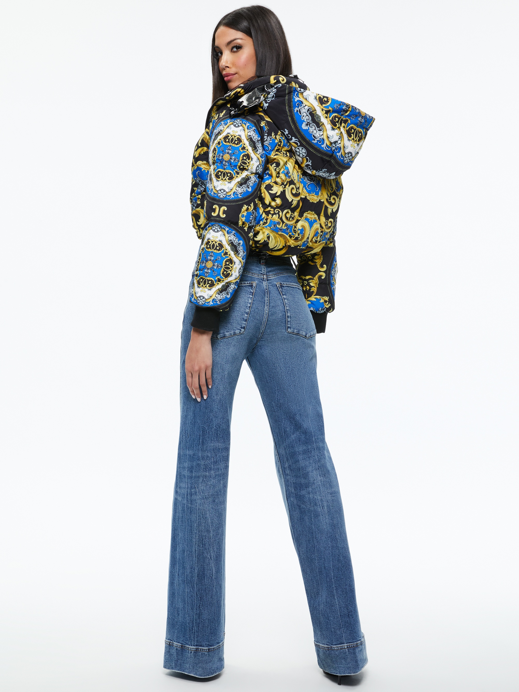 Alice + Olivia ROBENA REVERSIBLE CROPPED PUFFER JACKET