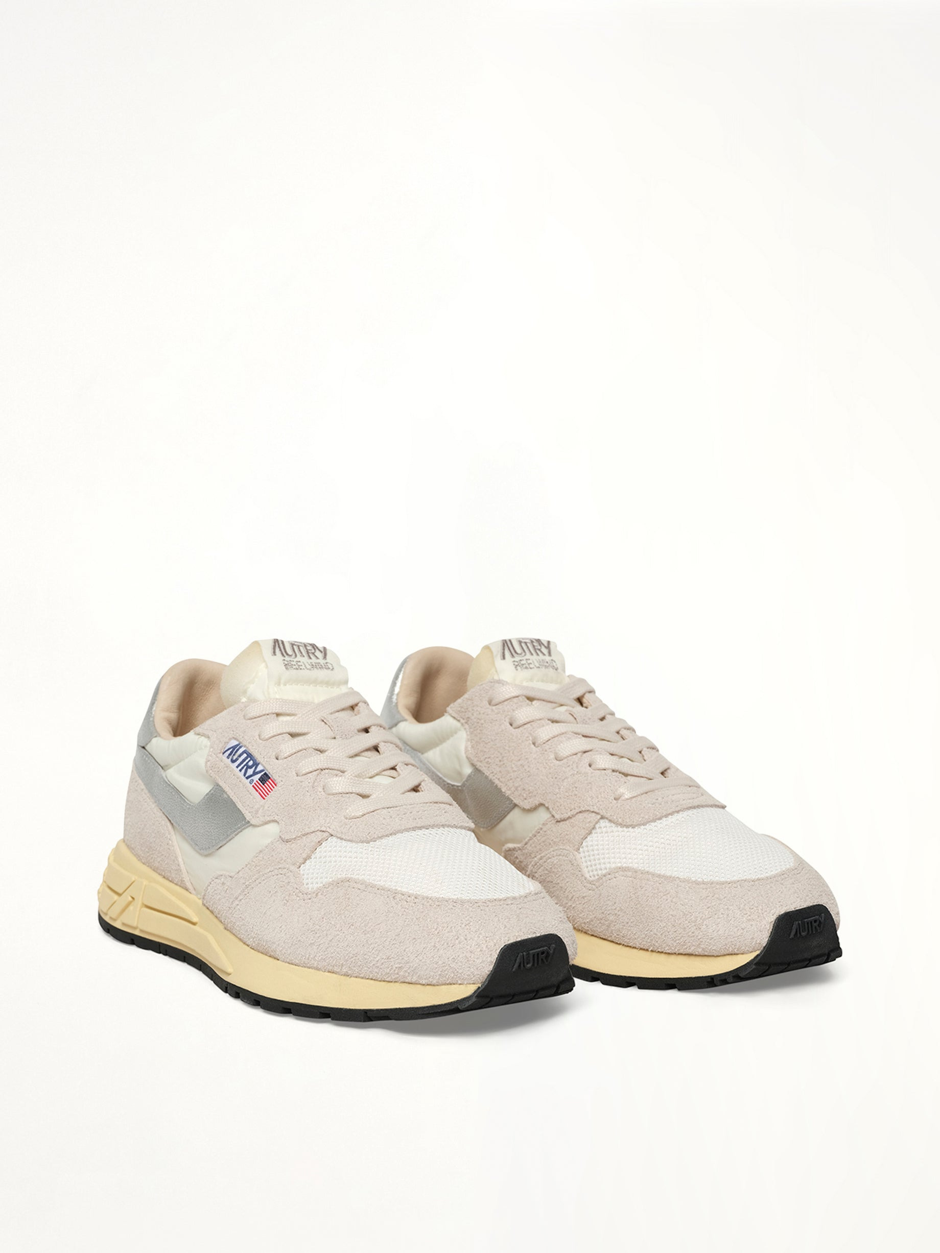 Reelwind Low Sneaker in White/Silver - 2