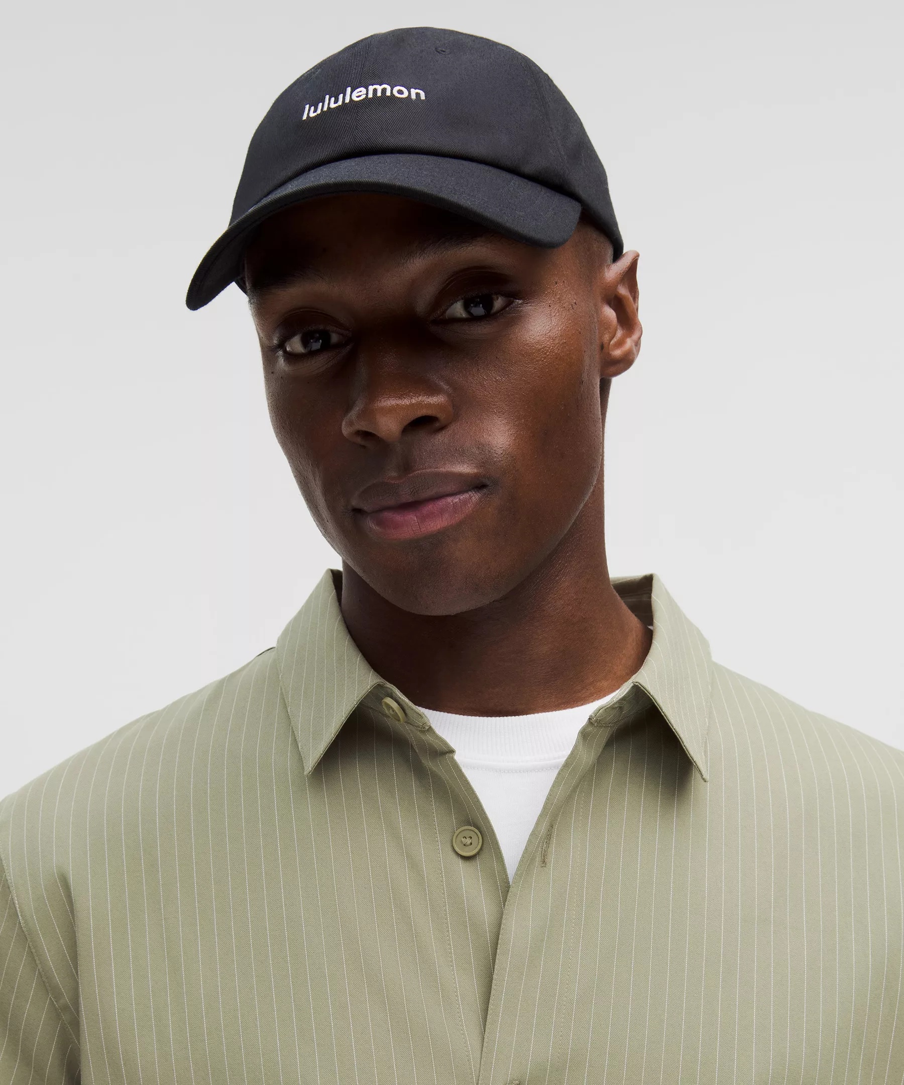 Relaxed-Fit Short-Sleeve Button Up Shirt - 4