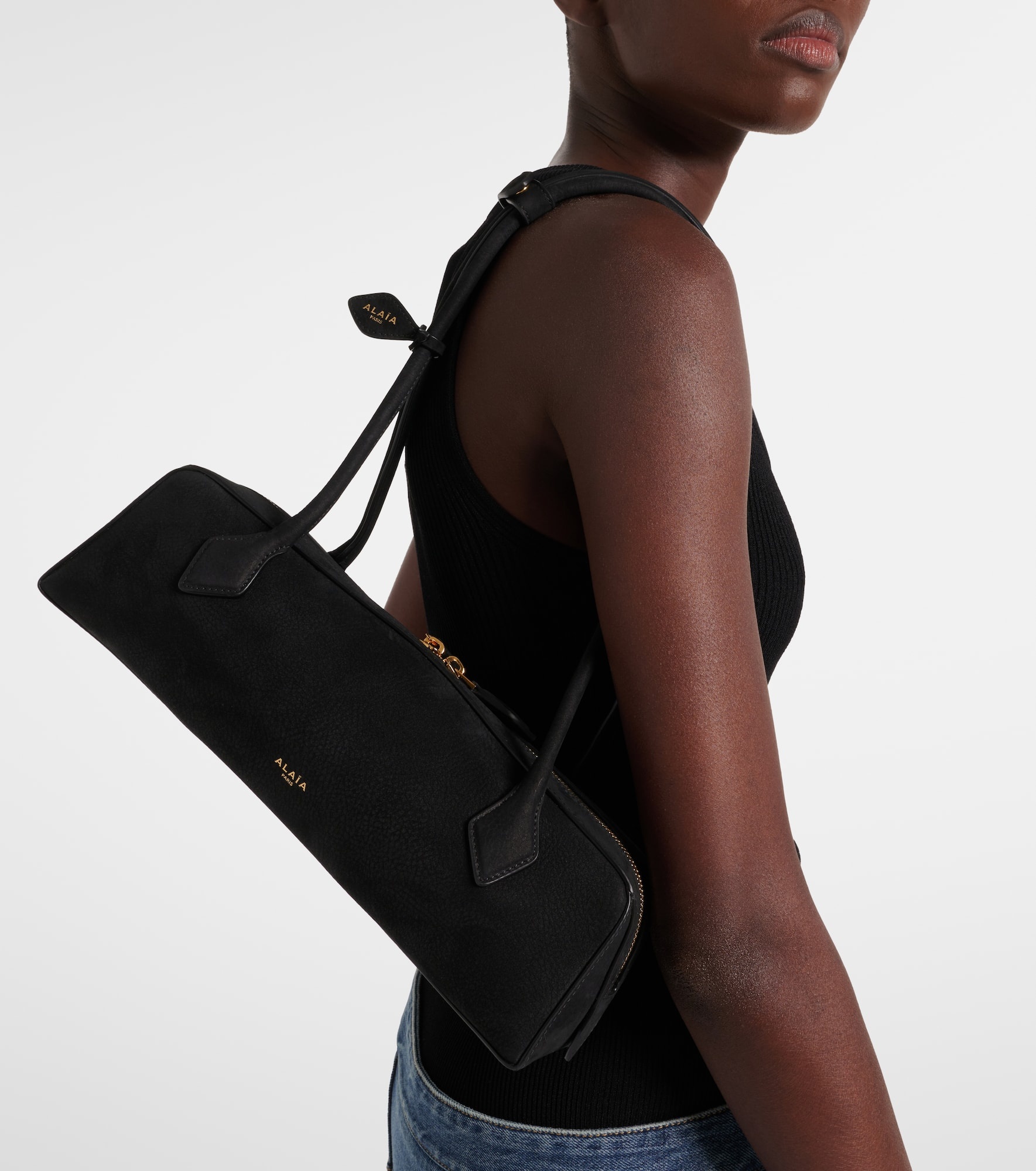 Le Teckel Medium suede shoulder bag - 5