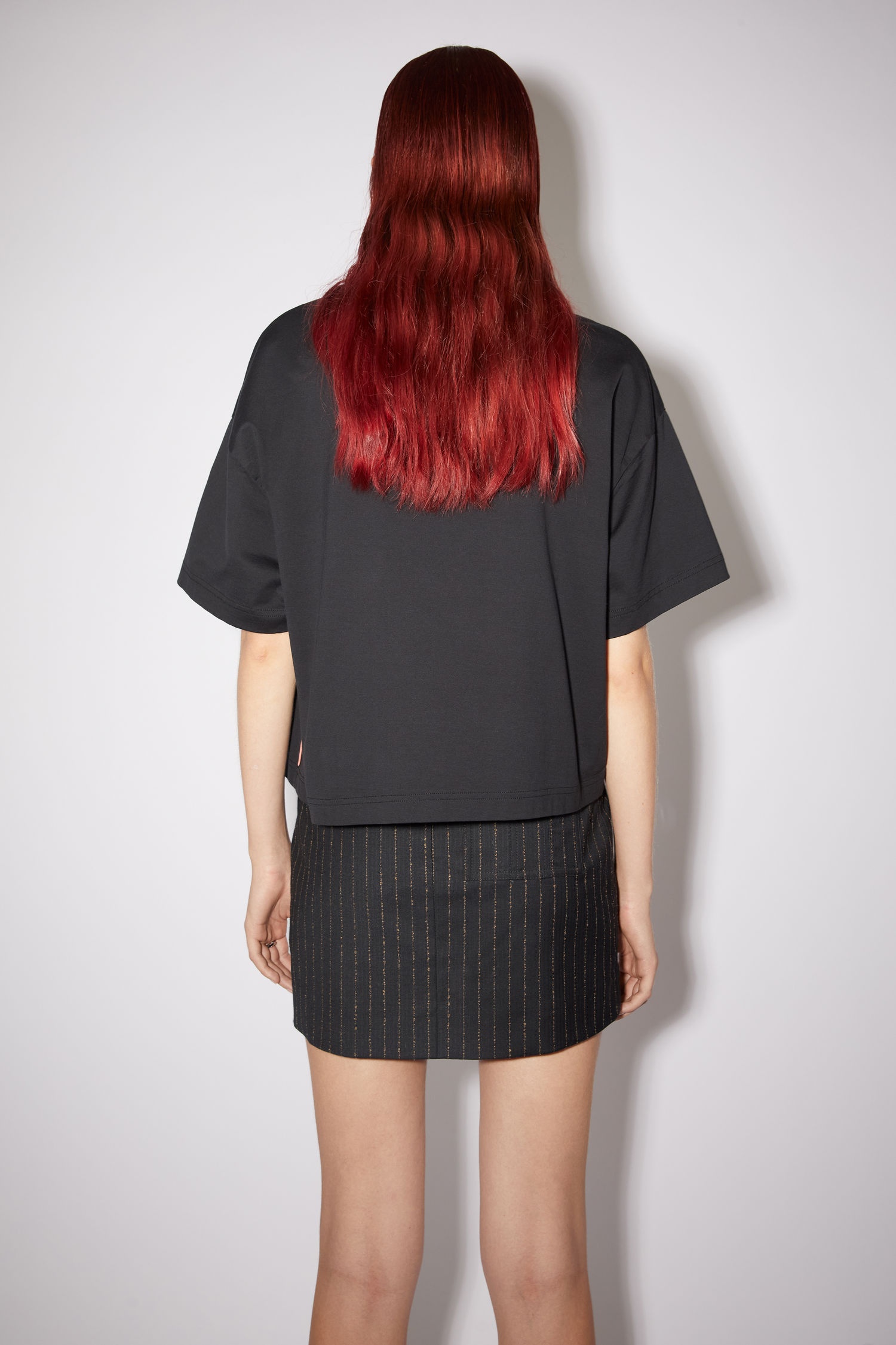 Boxy cropped t-shirt - Black - 3