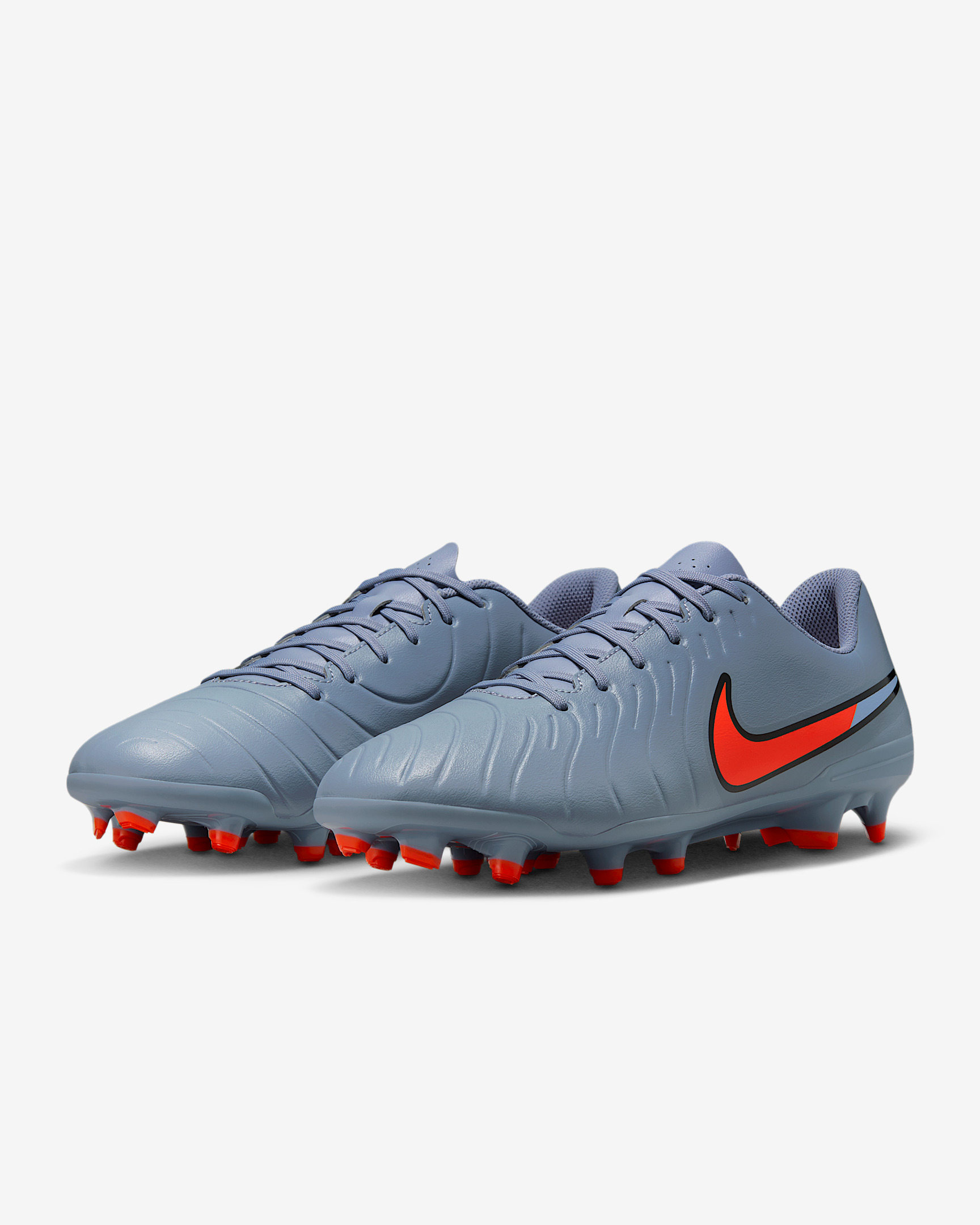 Nike Tiempo Legend 10 Club Multi-Ground Low-Top Soccer Cleats - 5
