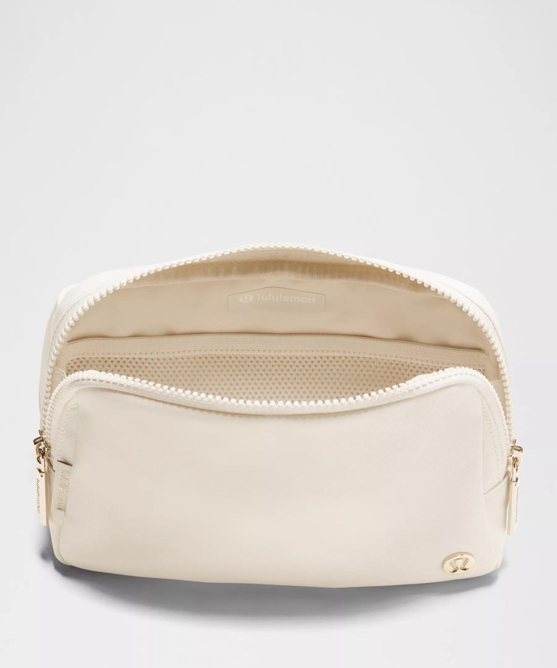 Everywhere Belt Bag Large 2L 5