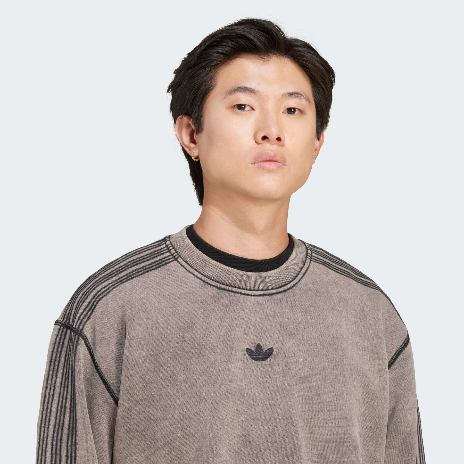 【adidas】 Premium Essential Retro Washed Crew Sweatshirt adidas Premium Essentials Retro Washed Crew Sweatshirt