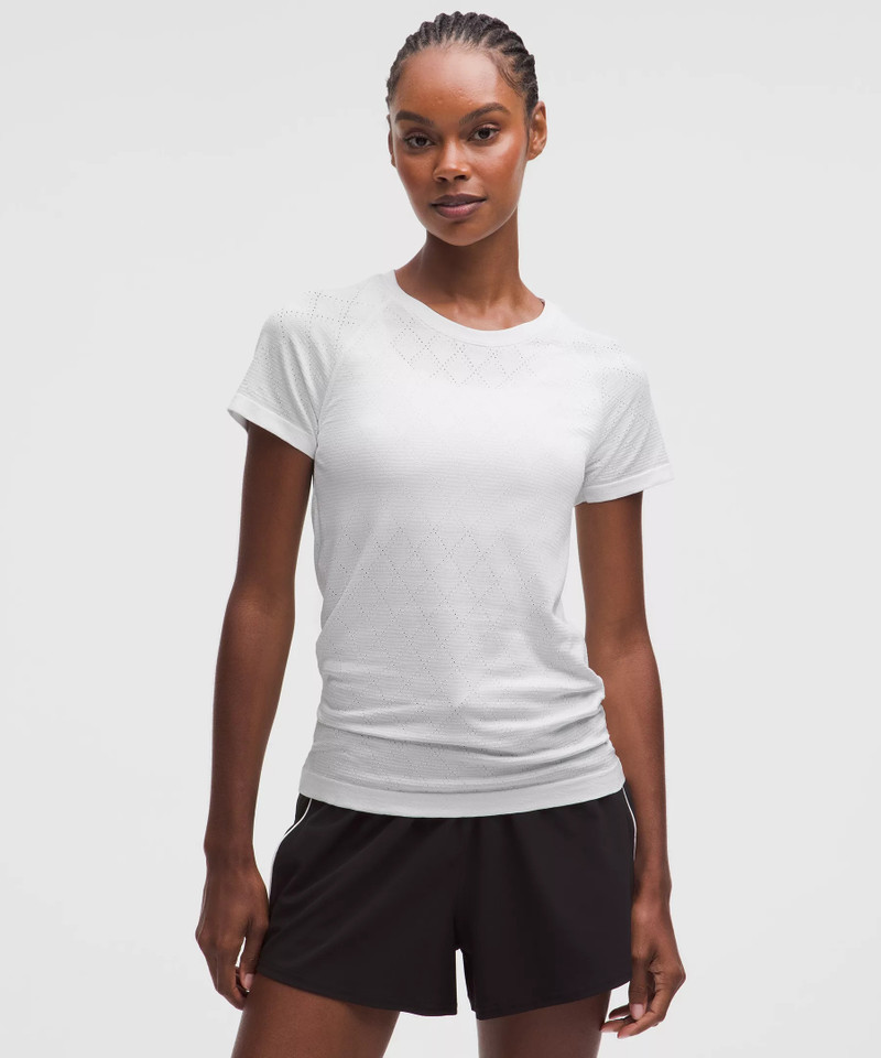 Swiftly Tech Short-Sleeve Shirt 2.0 *Hip Length 1