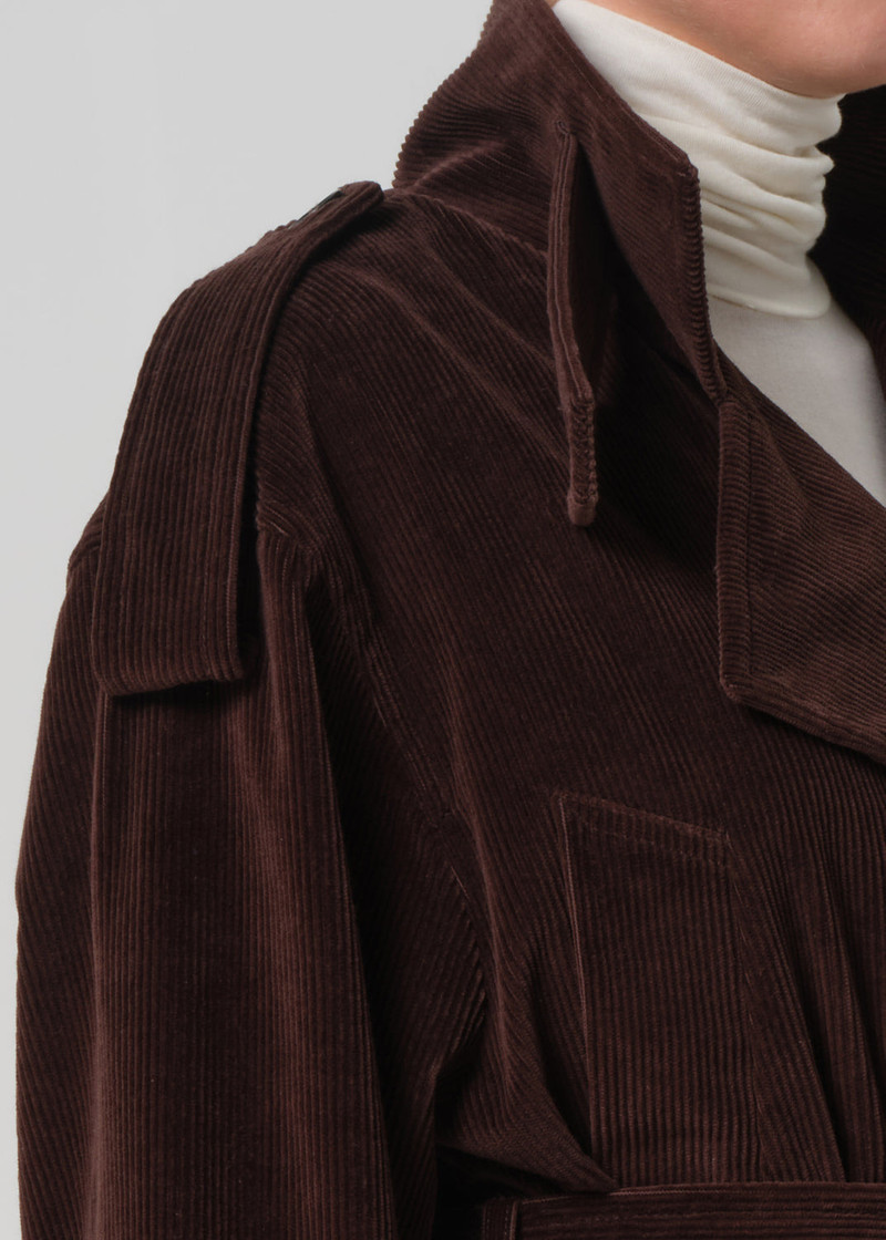 Short Favi Trench Corduroy In Manuka 5