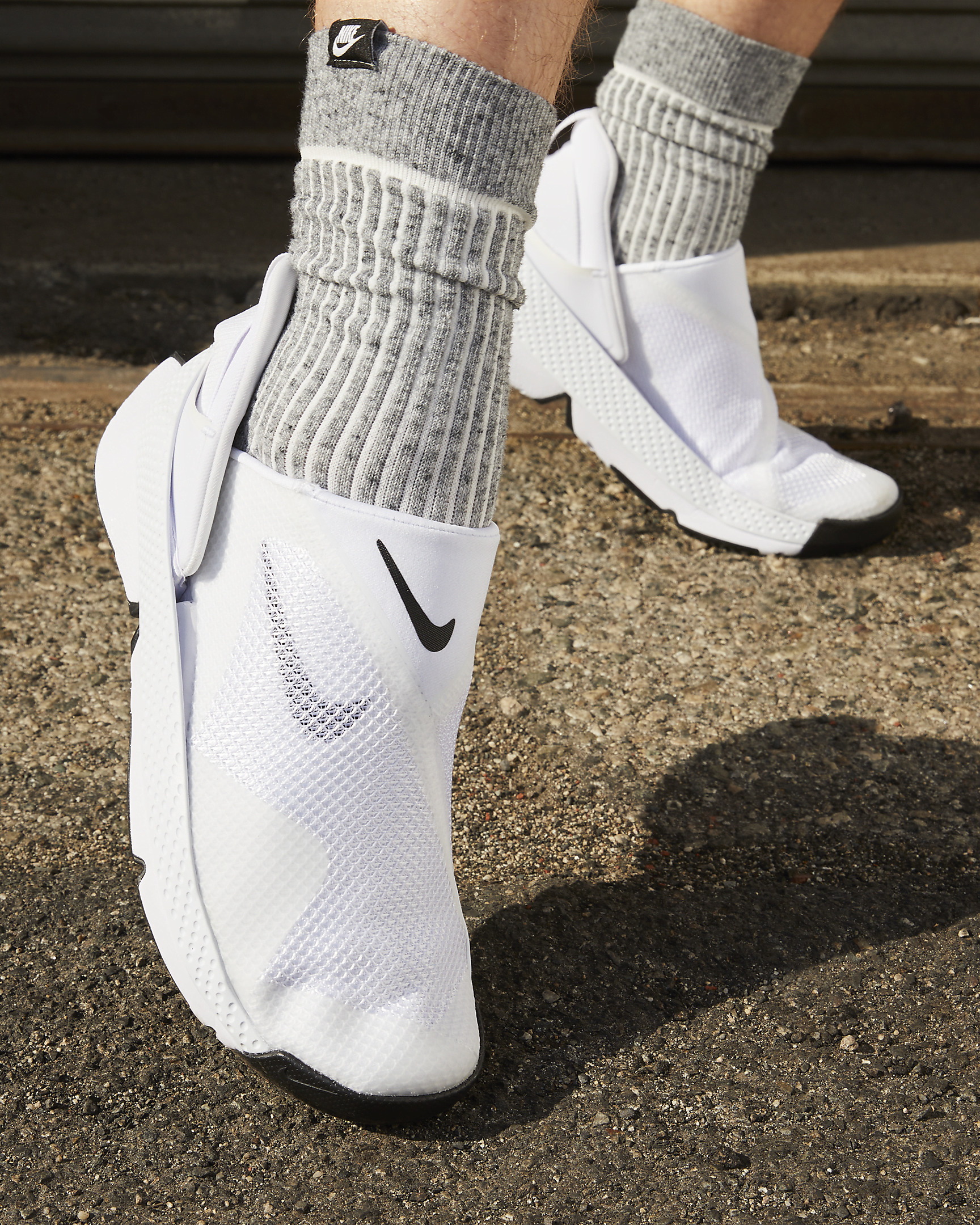 【本物保証 /関税・送料無料】Nike WMNS Go FlyEase White NIKE W GO FLYEASE｜BILLY'S ENT 公式通販