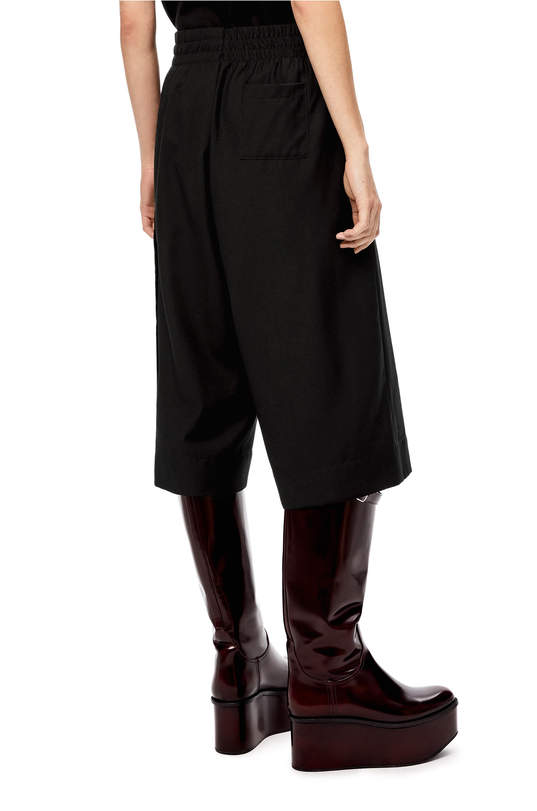 Elasticated button Bermudas in wool - 4