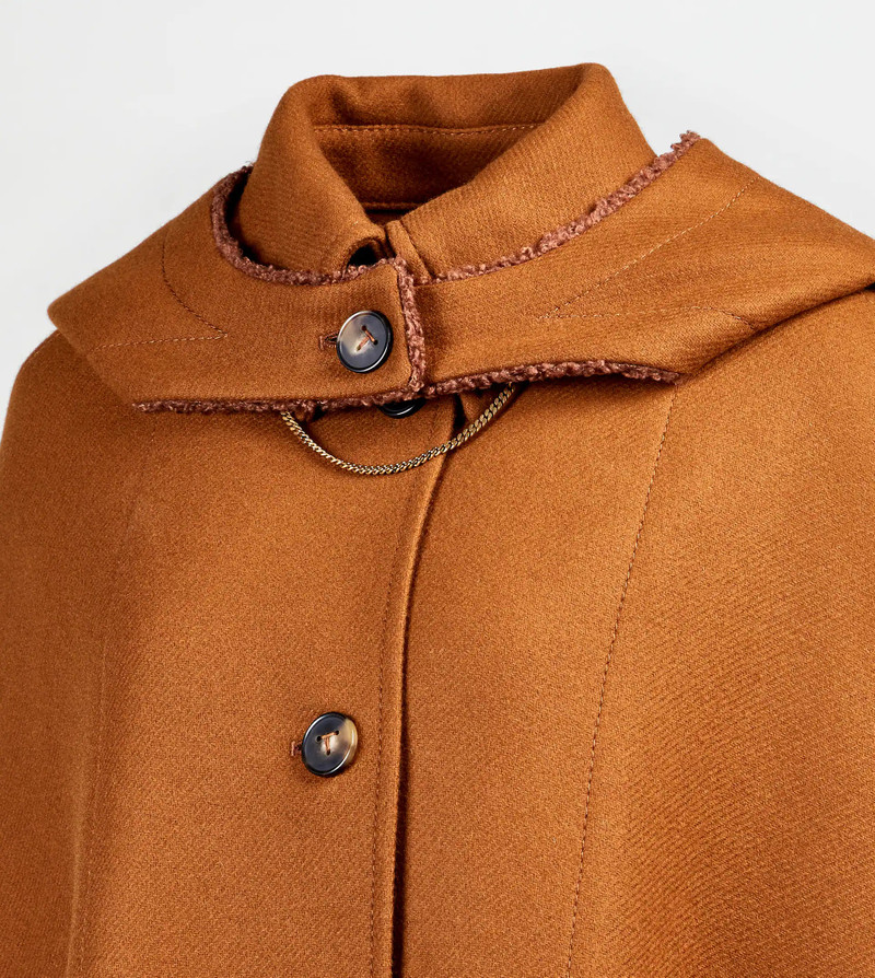 CAPE WITH BROOCH - BROWN 6