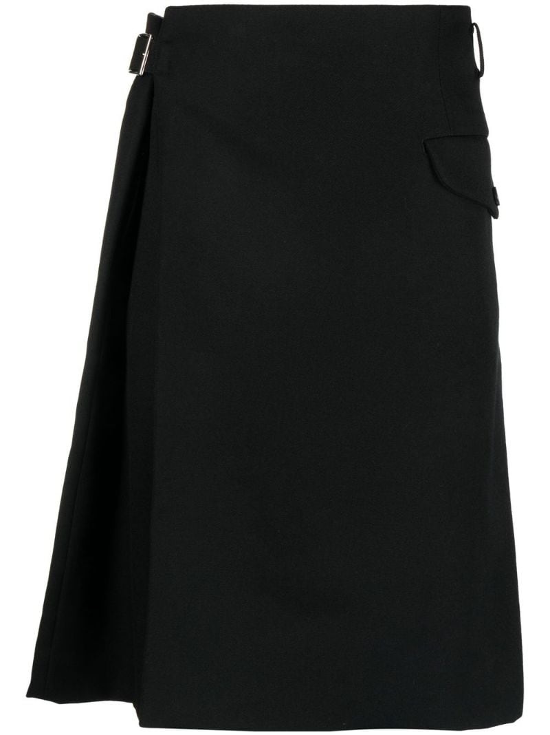 kilt-detail tailored shorts - 1