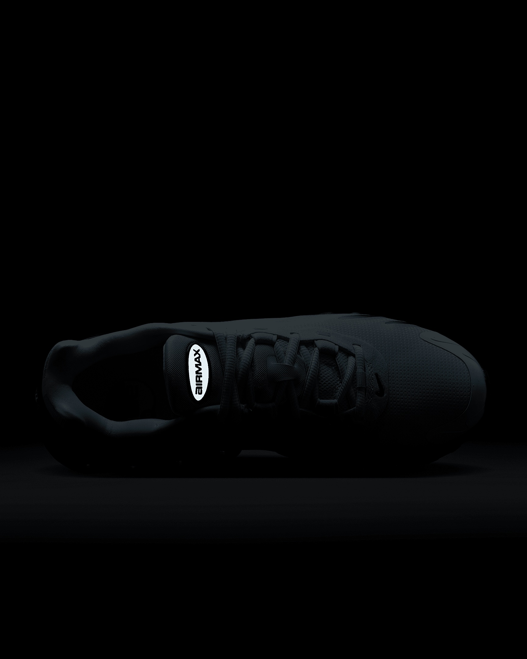 Nike Air Max Dn8 Women's Shoes - 9