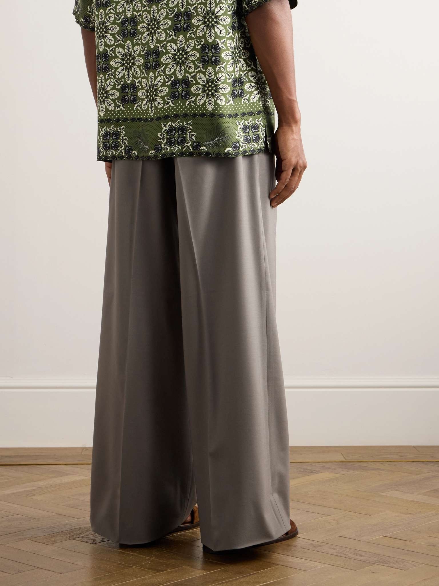 Wide-Leg Pleated Wool-Blend Suit Trousers - 4